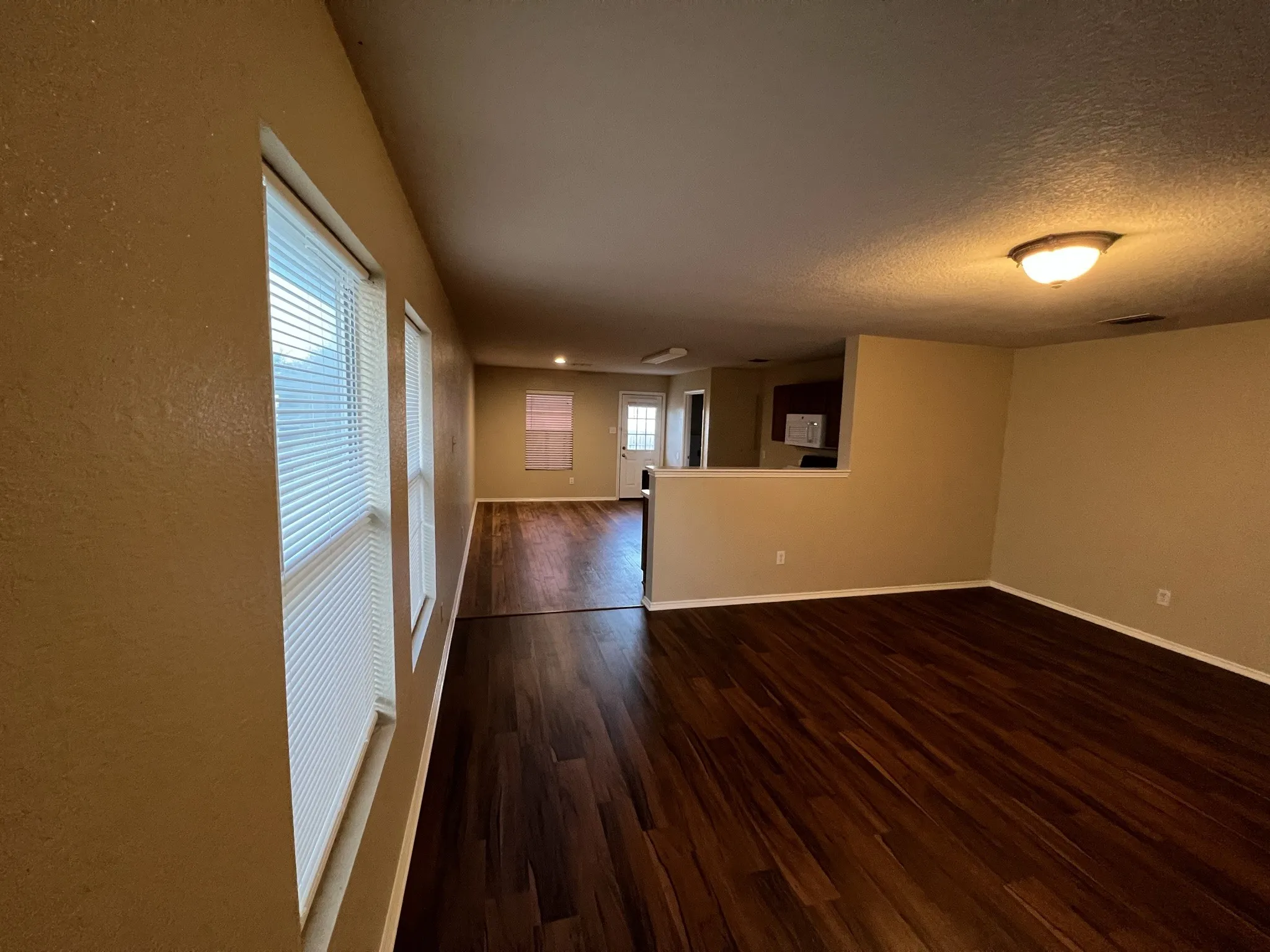 Single Family Residence For Rent in Tarrant County , 14036 Firebush Lane, Fort Worth, Texas 76052, 4 Bedroom, 2 Bathroom, 2 Garage spaces, 1,724 Sqft, built in 2007, mls#21357488, Real Estate Agent in Fort Worth, Homes For Rent in Tarrant county, Homes For Rent in Fort Worth, Realtor in Fort Worth Texas, Real Estate Brokerage Independent Realty Texas, Luminita Cordes Realtor