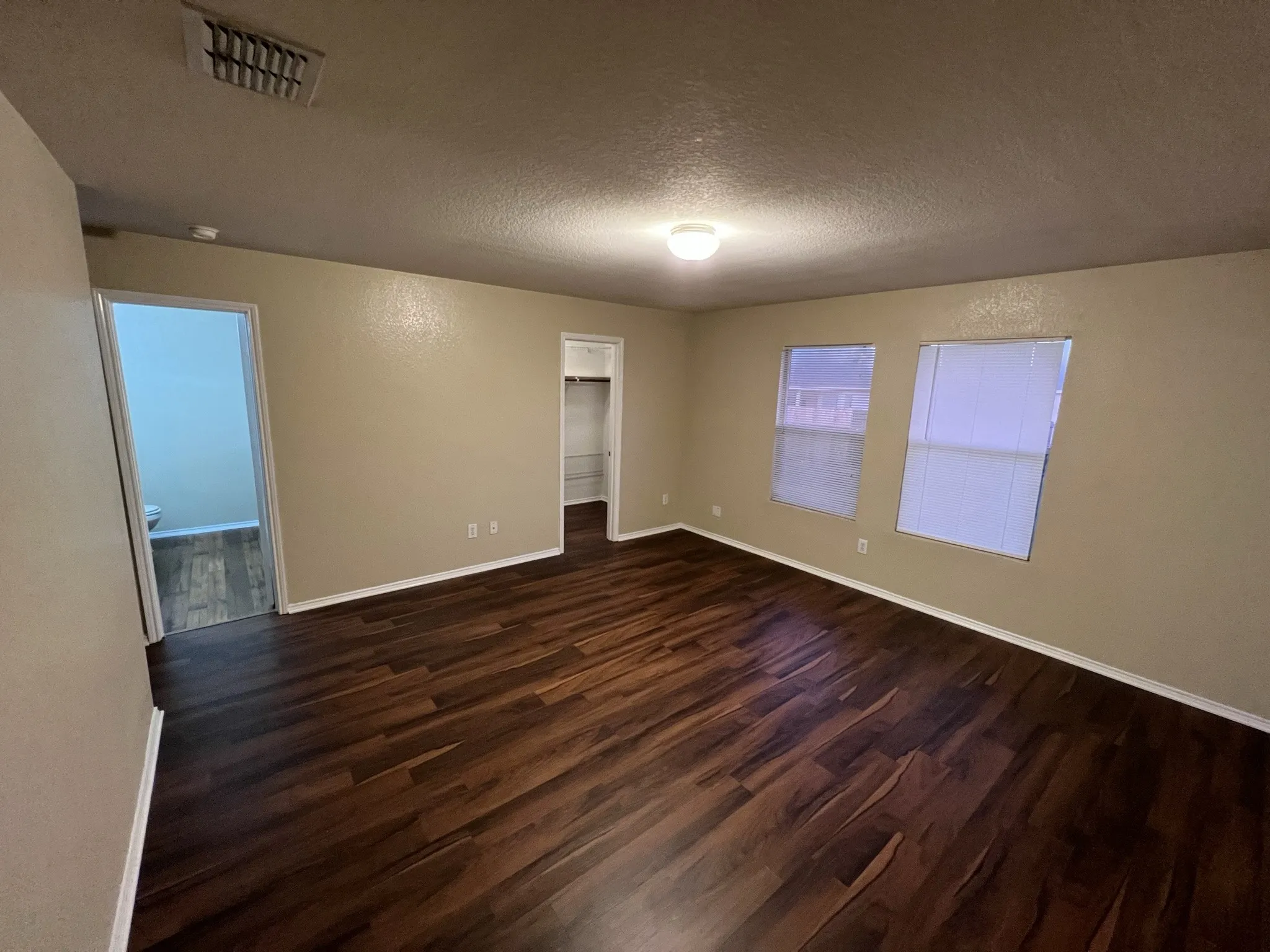 Single Family Residence For Rent in Tarrant County , 14036 Firebush Lane, Fort Worth, Texas 76052, 4 Bedroom, 2 Bathroom, 2 Garage spaces, 1,724 Sqft, built in 2007, mls#21357488, Real Estate Agent in Fort Worth, Homes For Rent in Tarrant county, Homes For Rent in Fort Worth, Realtor in Fort Worth Texas, Real Estate Brokerage Independent Realty Texas, Luminita Cordes Realtor