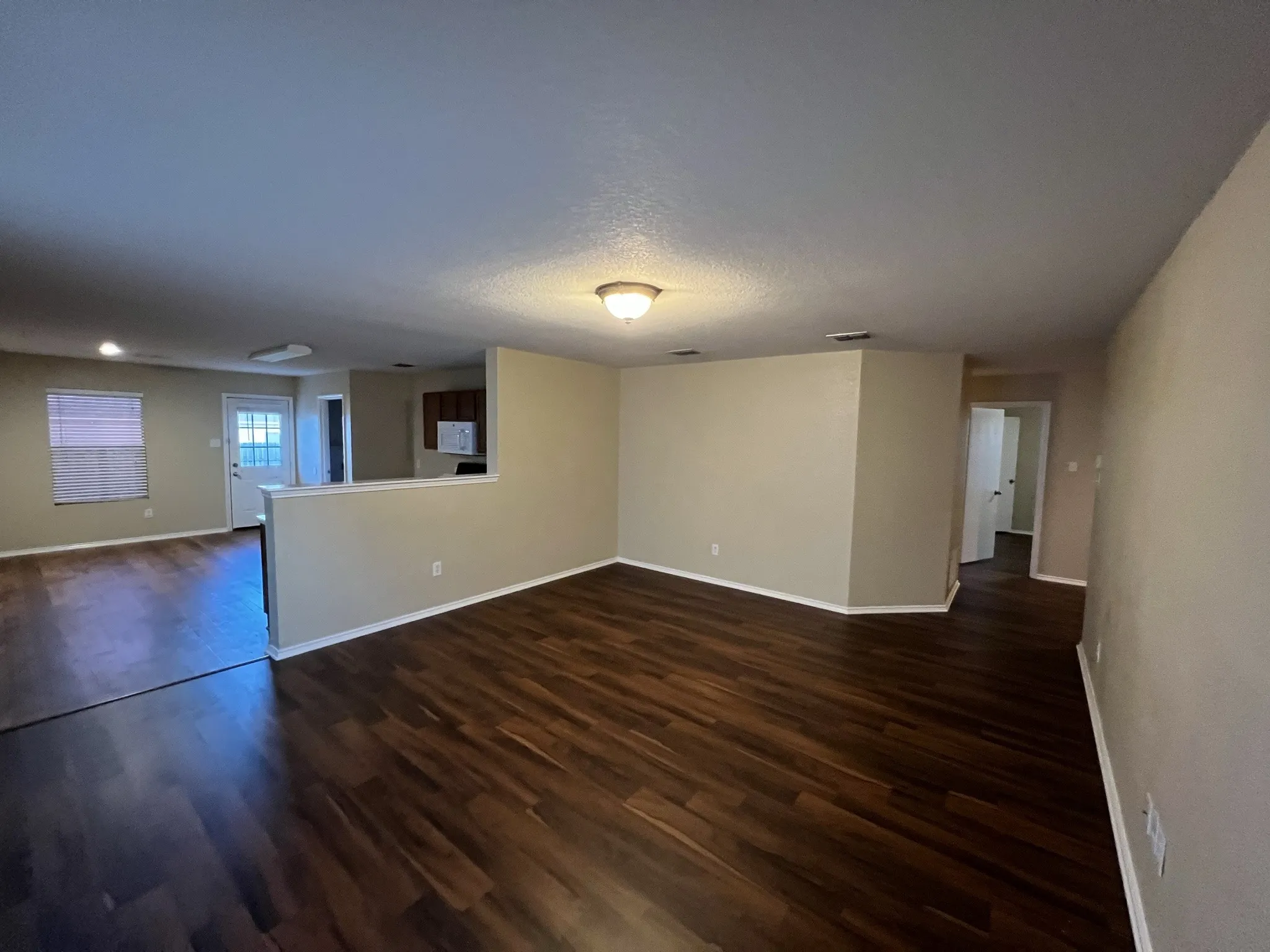 Single Family Residence For Rent in Tarrant County , 14036 Firebush Lane, Fort Worth, Texas 76052, 4 Bedroom, 2 Bathroom, 2 Garage spaces, 1,724 Sqft, built in 2007, mls#21357488, Real Estate Agent in Fort Worth, Homes For Rent in Tarrant county, Homes For Rent in Fort Worth, Realtor in Fort Worth Texas, Real Estate Brokerage Independent Realty Texas, Luminita Cordes Realtor