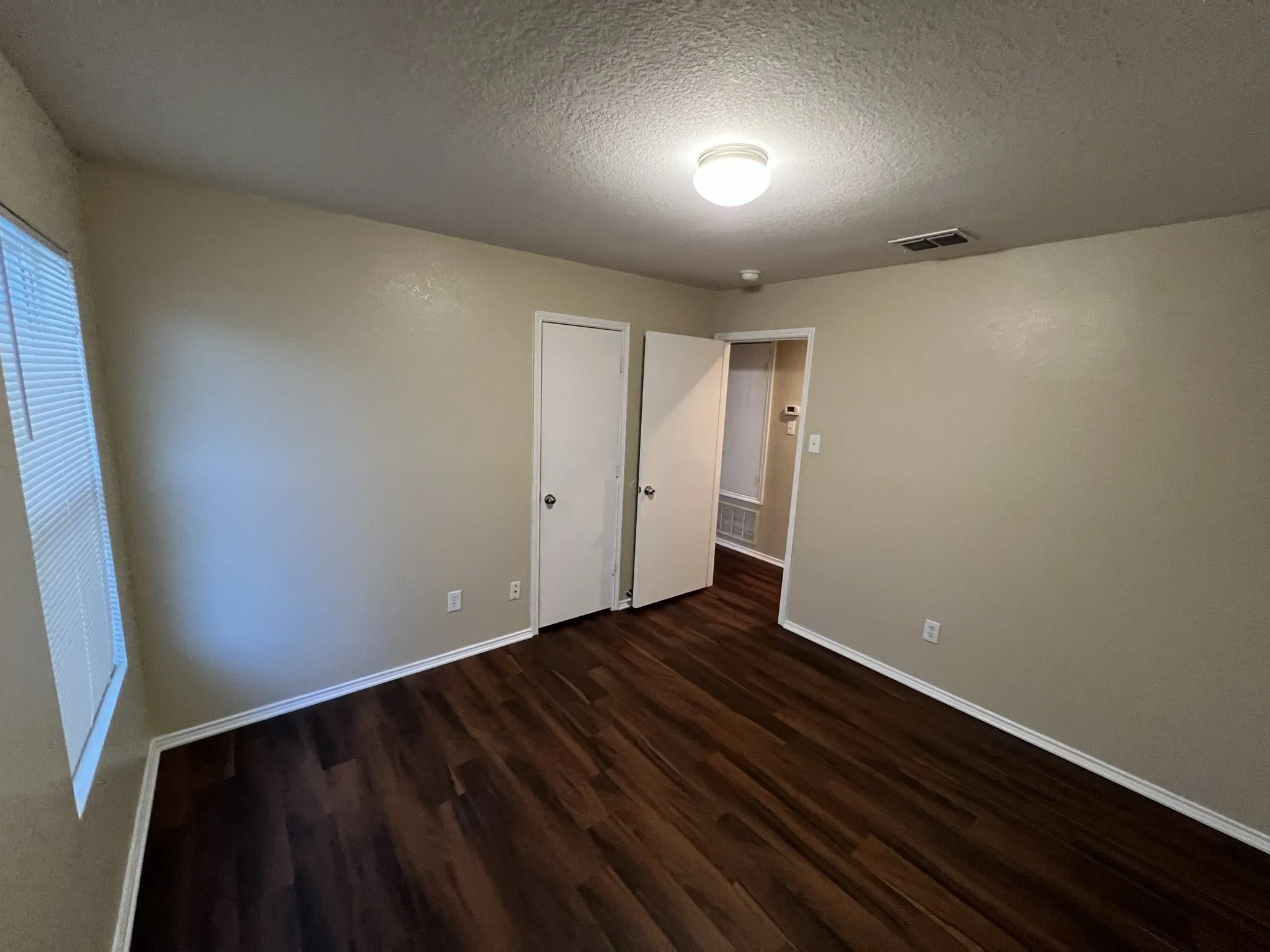 Single Family Residence For Rent in Tarrant County , 14036 Firebush Lane, Fort Worth, Texas 76052, 4 Bedroom, 2 Bathroom, 2 Garage spaces, 1,724 Sqft, built in 2007, mls#21357488, Real Estate Agent in Fort Worth, Homes For Rent in Tarrant county, Homes For Rent in Fort Worth, Realtor in Fort Worth Texas, Real Estate Brokerage Independent Realty Texas, Luminita Cordes Realtor