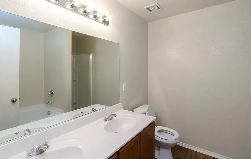 Single Family Residence For Rent in Tarrant County , 14036 Firebush Lane, Fort Worth, Texas 76052, 4 Bedroom, 2 Bathroom, 2 Garage spaces, 1,724 Sqft, built in 2007, mls#21357488, Real Estate Agent in Fort Worth, Homes For Rent in Tarrant county, Homes For Rent in Fort Worth, Realtor in Fort Worth Texas, Real Estate Brokerage Independent Realty Texas, Luminita Cordes Realtor