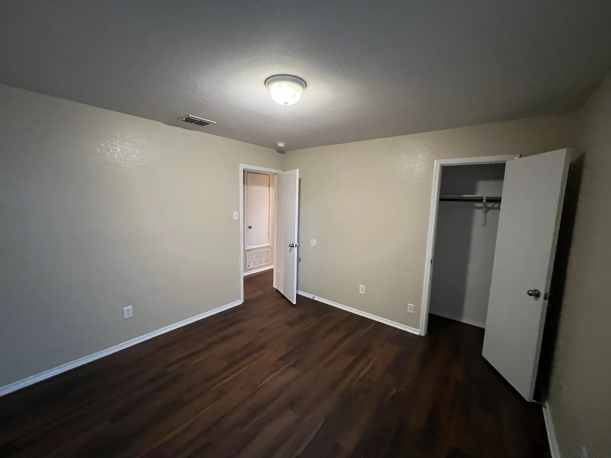 Single Family Residence For Rent in Tarrant County , 14036 Firebush Lane, Fort Worth, Texas 76052, 4 Bedroom, 2 Bathroom, 2 Garage spaces, 1,724 Sqft, built in 2007, mls#21357488, Real Estate Agent in Fort Worth, Homes For Rent in Tarrant county, Homes For Rent in Fort Worth, Realtor in Fort Worth Texas, Real Estate Brokerage Independent Realty Texas, Luminita Cordes Realtor