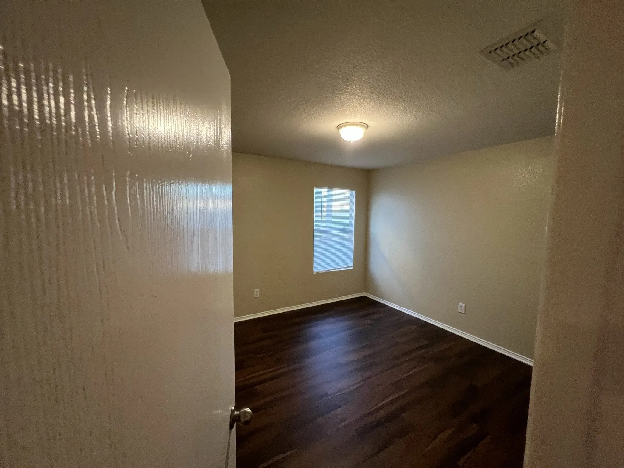 Single Family Residence For Rent in Tarrant County , 14036 Firebush Lane, Fort Worth, Texas 76052, 4 Bedroom, 2 Bathroom, 2 Garage spaces, 1,724 Sqft, built in 2007, mls#21357488, Real Estate Agent in Fort Worth, Homes For Rent in Tarrant county, Homes For Rent in Fort Worth, Realtor in Fort Worth Texas, Real Estate Brokerage Independent Realty Texas, Luminita Cordes Realtor