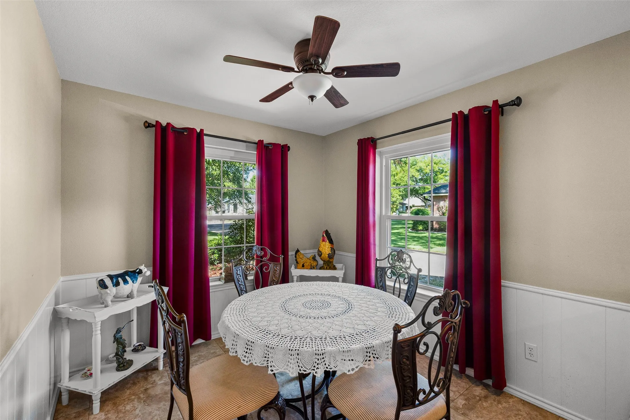 Single Family Residence For Sale in Hood County , 5110 Wedgefield Road, Granbury, Texas 76049, 3 Bedroom, 2 Bathroom, 2 Garage spaces, 2,158 Sqft, built in 1975, mls#21353462, Real Estate Agent in Granbury, Homes For Sale in Hood county, Homes For Sale in Granbury, Realtor in Granbury Texas, Real Estate Brokerage Independent Realty Texas, Luminita Cordes Realtor