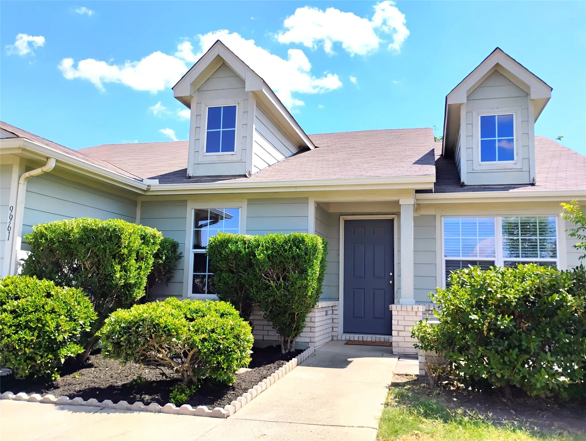 Single Family Residence For Sale in Collin County , 9961 George Washington Drive, Mc Kinney, Texas 75072, 4 Bedroom, 2 Bathroom, 2 Garage spaces, 1,848 Sqft, built in 2004, mls#21357133, Real Estate Agent in Mc Kinney, Homes For Sale in Collin county, Homes For Sale in Mc Kinney, Realtor in Mc Kinney Texas, Real Estate Brokerage Independent Realty Texas, Luminita Cordes Realtor