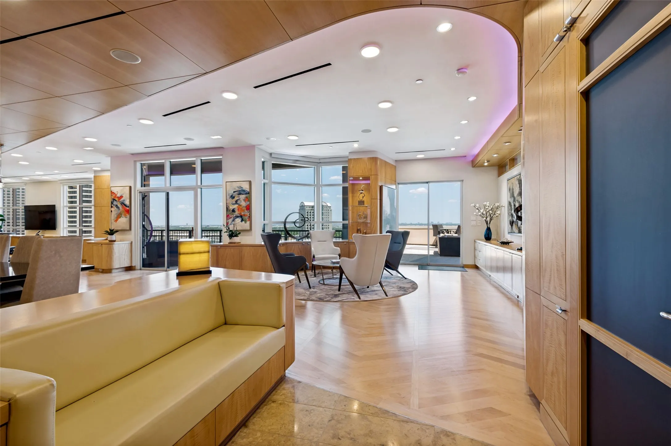 Condominium For Sale in Dallas County , 330 Las Colinas Boulevard E 1522, Irving, Texas 75039, 2 Bedroom, 2 Bathroom, 3 Garage spaces, 3,169 Sqft, built in 2001, mls#21355657, Real Estate Agent in Irving, Homes For Sale in Dallas county, Homes For Sale in Irving, Realtor in Irving Texas, Real Estate Brokerage Independent Realty Texas, Luminita Cordes Realtor