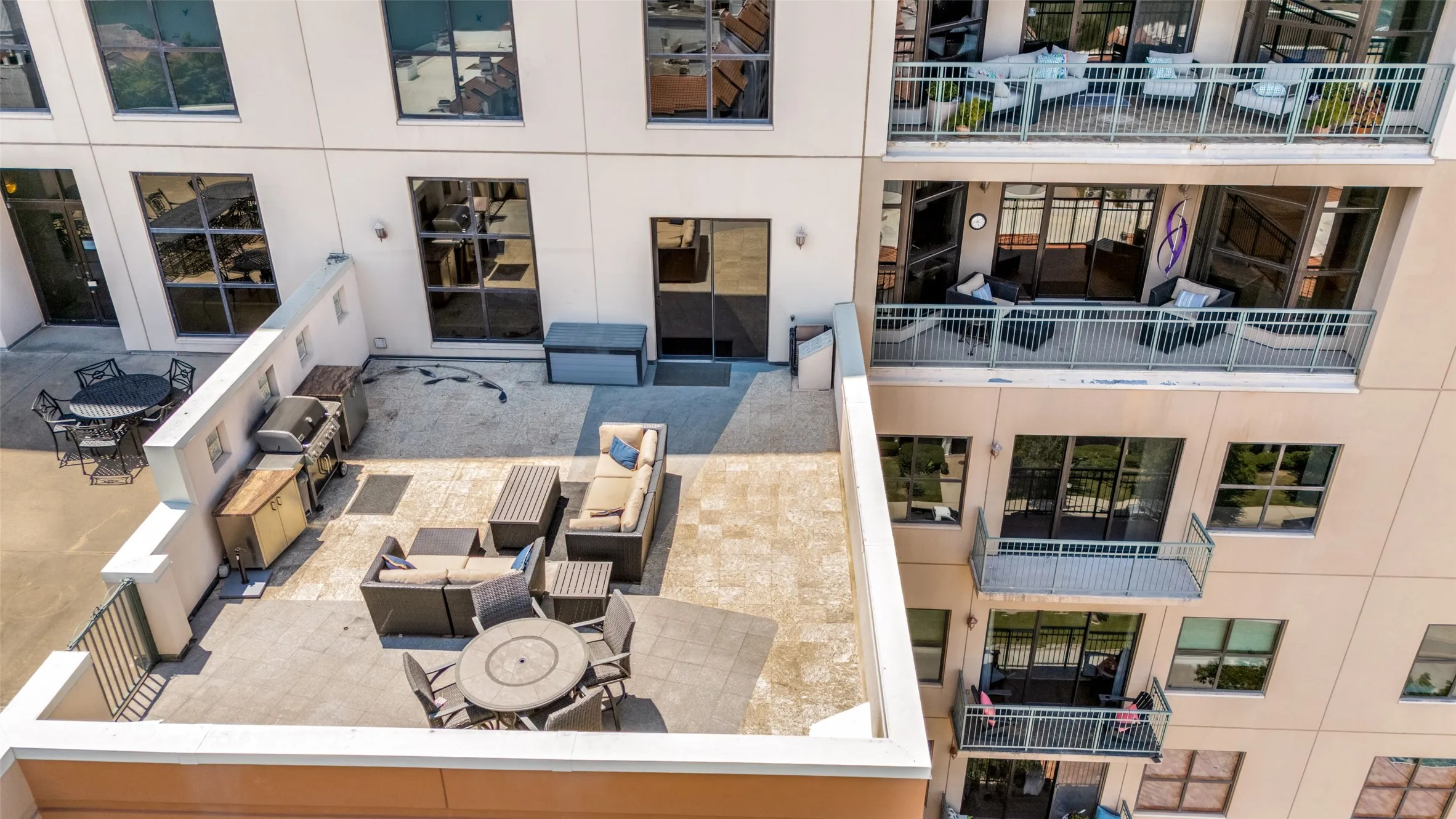 Condominium For Sale in Dallas County , 330 Las Colinas Boulevard E 1522, Irving, Texas 75039, 2 Bedroom, 2 Bathroom, 3 Garage spaces, 3,169 Sqft, built in 2001, mls#21355657, Real Estate Agent in Irving, Homes For Sale in Dallas county, Homes For Sale in Irving, Realtor in Irving Texas, Real Estate Brokerage Independent Realty Texas, Luminita Cordes Realtor