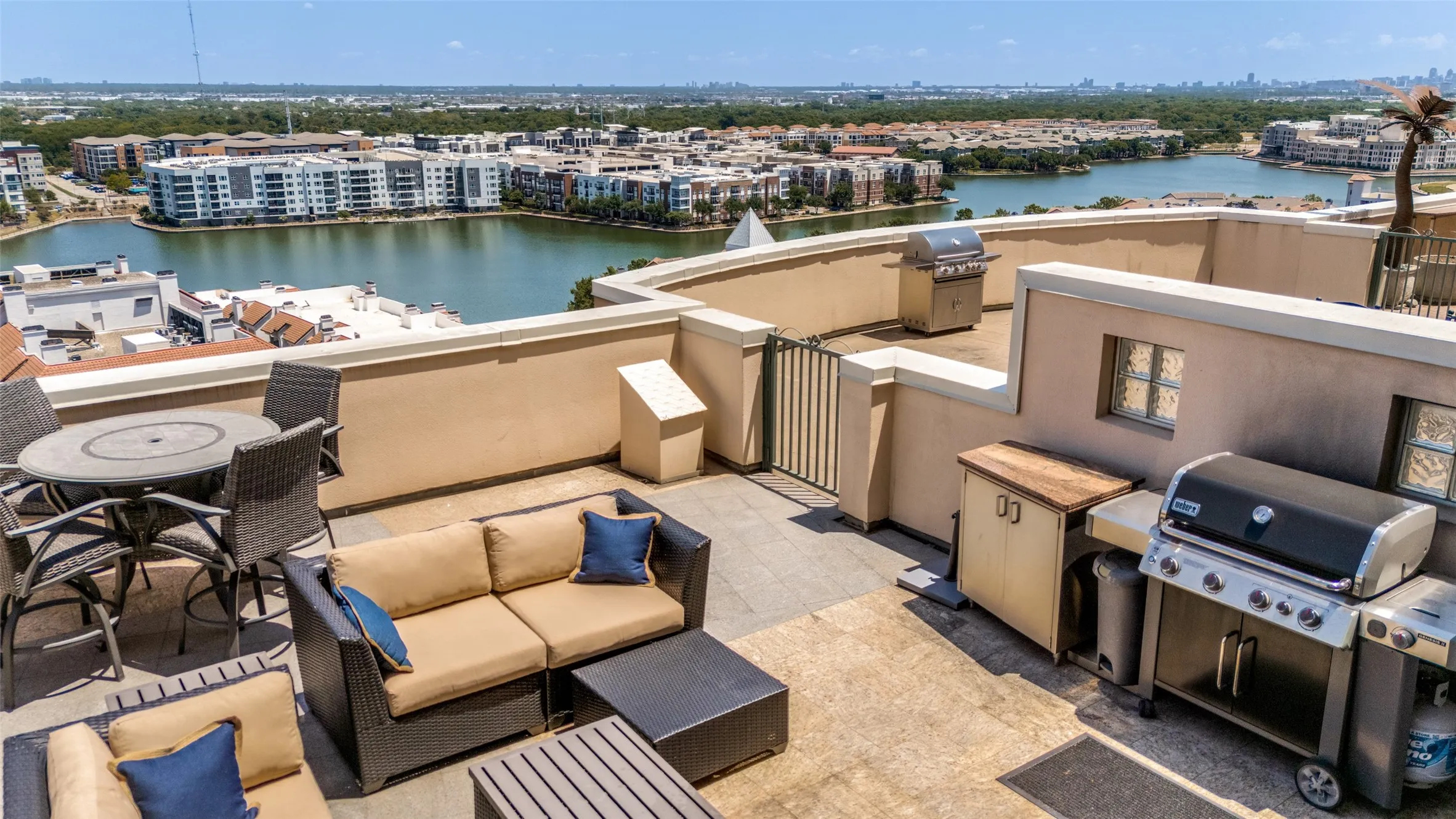 Condominium For Sale in Dallas County , 330 Las Colinas Boulevard E 1522, Irving, Texas 75039, 2 Bedroom, 2 Bathroom, 3 Garage spaces, 3,169 Sqft, built in 2001, mls#21355657, Real Estate Agent in Irving, Homes For Sale in Dallas county, Homes For Sale in Irving, Realtor in Irving Texas, Real Estate Brokerage Independent Realty Texas, Luminita Cordes Realtor