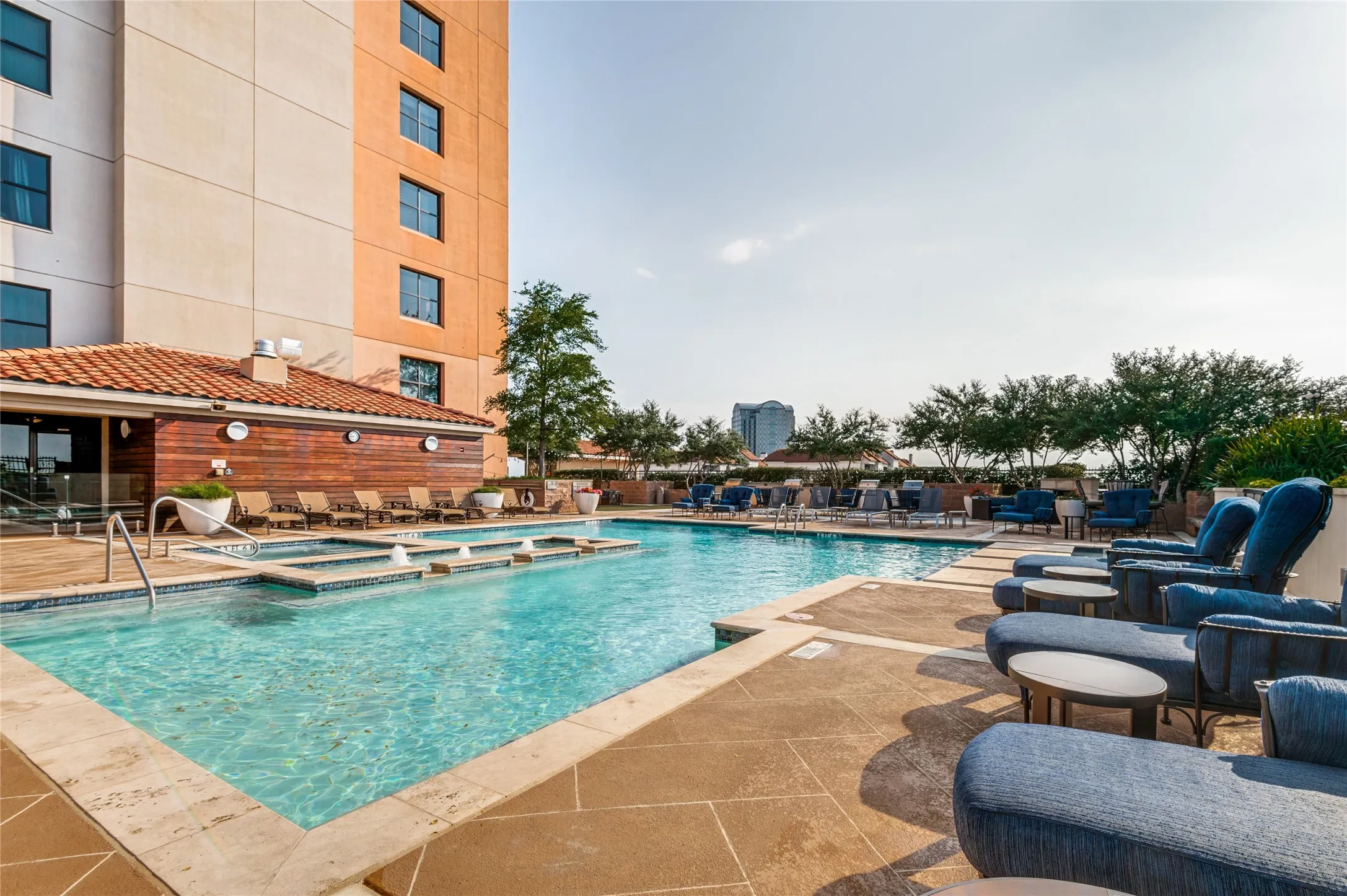 Condominium For Sale in Dallas County , 330 Las Colinas Boulevard E 1522, Irving, Texas 75039, 2 Bedroom, 2 Bathroom, 3 Garage spaces, 3,169 Sqft, built in 2001, mls#21355657, Real Estate Agent in Irving, Homes For Sale in Dallas county, Homes For Sale in Irving, Realtor in Irving Texas, Real Estate Brokerage Independent Realty Texas, Luminita Cordes Realtor