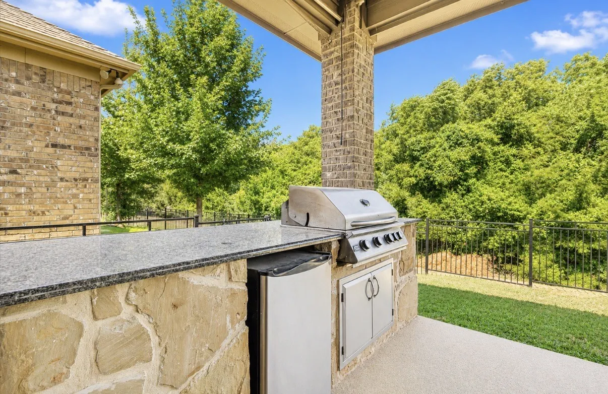 Single Family Residence For Sale in Collin County , 208 Hogue Lane, Wylie, Texas 75098, 4 Bedroom, 3 Bathroom, 2 Garage spaces, 2,531 Sqft, built in 2015, mls#21357486, Real Estate Agent in Wylie, Homes For Sale in Collin county, Homes For Sale in Wylie, Realtor in Wylie Texas, Real Estate Brokerage Independent Realty Texas, Luminita Cordes Realtor