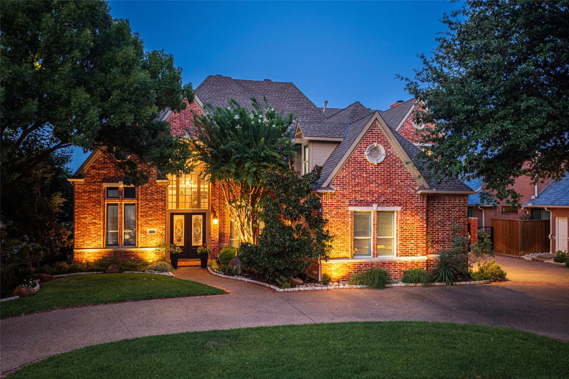 Single Family Residence For Sale in Collin County , 2808 Amesbury Drive, Plano, Texas 75093, 4 Bedroom, 4 Bathroom, 3 Garage spaces, 4,990 Sqft, built in 1992, mls#21350292, Real Estate Agent in Plano, Homes For Sale in Collin county, Homes For Sale in Plano, Realtor in Plano Texas, Real Estate Brokerage Independent Realty Texas, Luminita Cordes Realtor