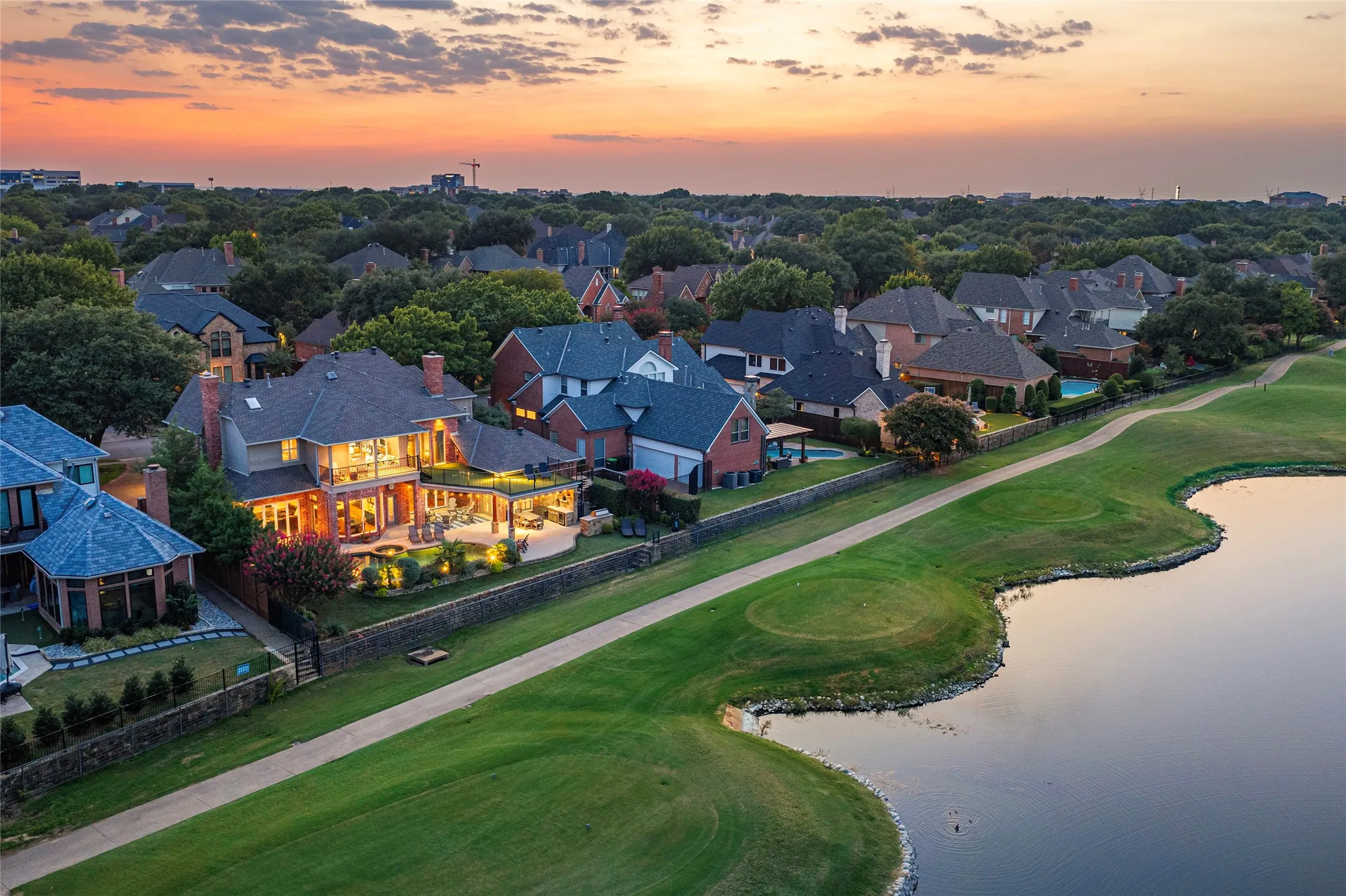 Single Family Residence For Sale in Collin County , 2808 Amesbury Drive, Plano, Texas 75093, 4 Bedroom, 4 Bathroom, 3 Garage spaces, 4,990 Sqft, built in 1992, mls#21350292, Real Estate Agent in Plano, Homes For Sale in Collin county, Homes For Sale in Plano, Realtor in Plano Texas, Real Estate Brokerage Independent Realty Texas, Luminita Cordes Realtor