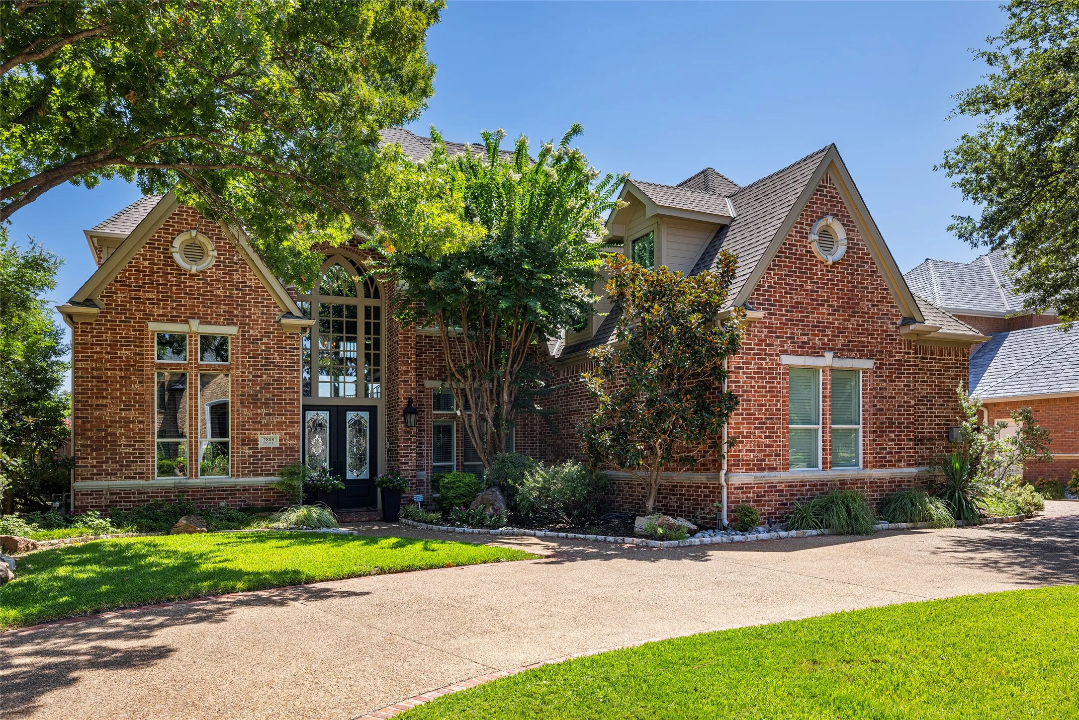 Single Family Residence For Sale in Collin County , 2808 Amesbury Drive, Plano, Texas 75093, 4 Bedroom, 4 Bathroom, 3 Garage spaces, 4,990 Sqft, built in 1992, mls#21350292, Real Estate Agent in Plano, Homes For Sale in Collin county, Homes For Sale in Plano, Realtor in Plano Texas, Real Estate Brokerage Independent Realty Texas, Luminita Cordes Realtor