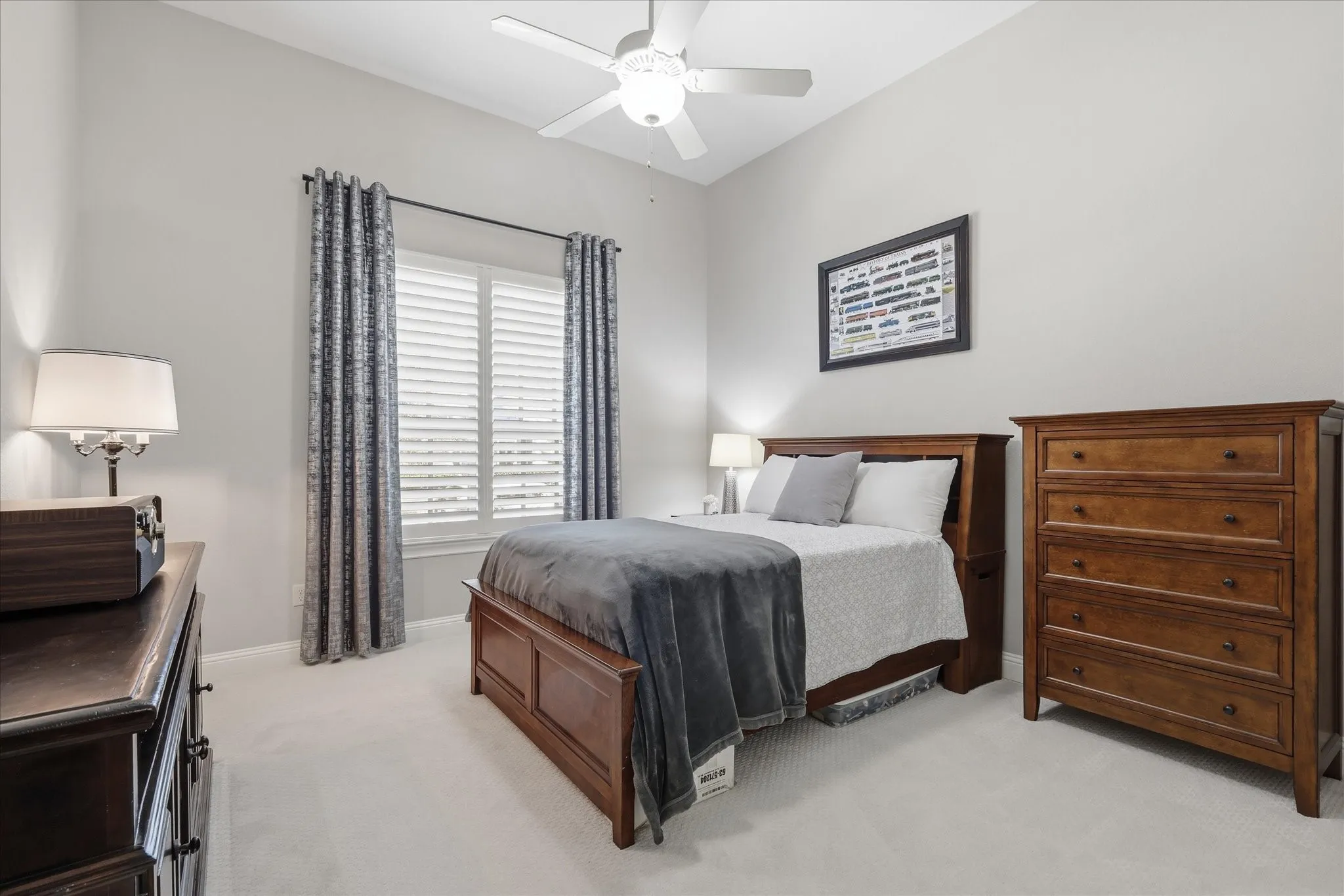 Single Family Residence For Sale in Denton County , 412 Nora Lane, Argyle, Texas 76226, 4 Bedroom, 3 Bathroom, 3 Garage spaces, 3,112 Sqft, built in 2015, mls#21356664, Real Estate Agent in Argyle, Homes For Sale in Denton county, Homes For Sale in Argyle, Realtor in Argyle Texas, Real Estate Brokerage Independent Realty Texas, Luminita Cordes Realtor