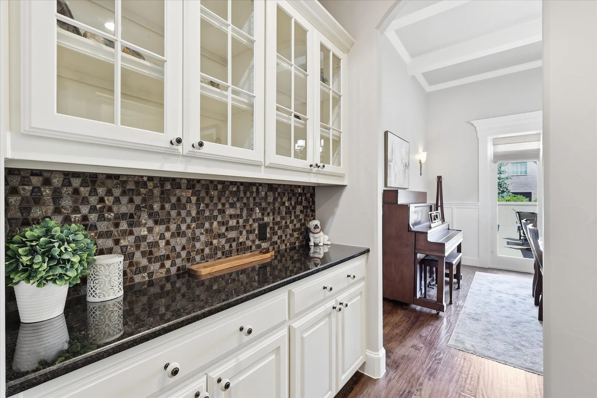 Single Family Residence For Sale in Denton County , 412 Nora Lane, Argyle, Texas 76226, 4 Bedroom, 3 Bathroom, 3 Garage spaces, 3,112 Sqft, built in 2015, mls#21356664, Real Estate Agent in Argyle, Homes For Sale in Denton county, Homes For Sale in Argyle, Realtor in Argyle Texas, Real Estate Brokerage Independent Realty Texas, Luminita Cordes Realtor