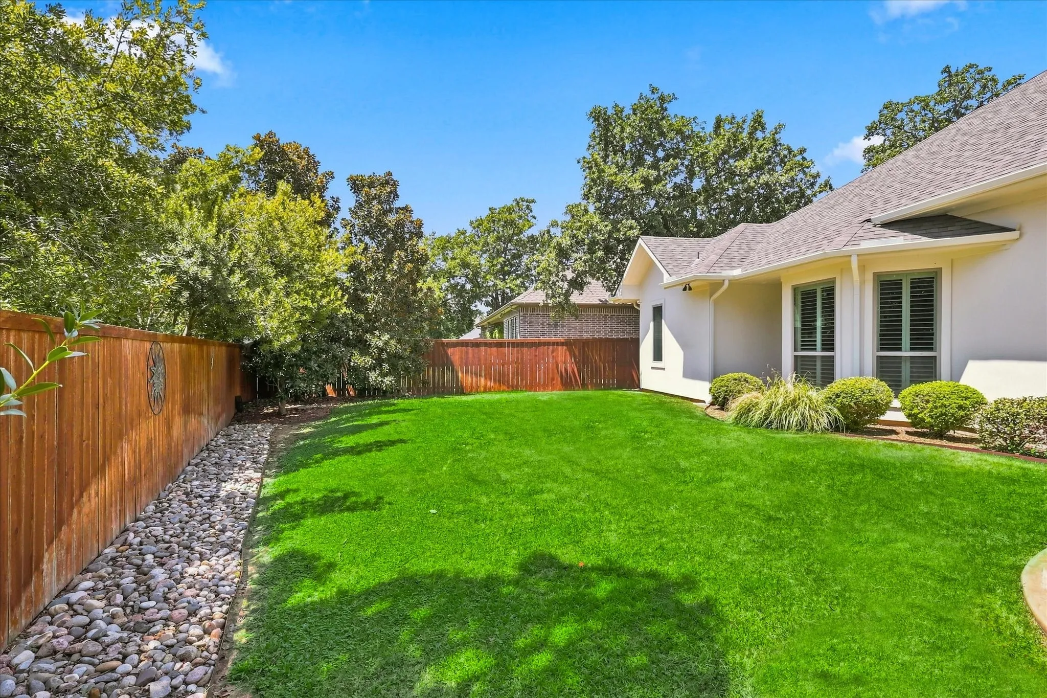 Single Family Residence For Sale in Denton County , 412 Nora Lane, Argyle, Texas 76226, 4 Bedroom, 3 Bathroom, 3 Garage spaces, 3,112 Sqft, built in 2015, mls#21356664, Real Estate Agent in Argyle, Homes For Sale in Denton county, Homes For Sale in Argyle, Realtor in Argyle Texas, Real Estate Brokerage Independent Realty Texas, Luminita Cordes Realtor