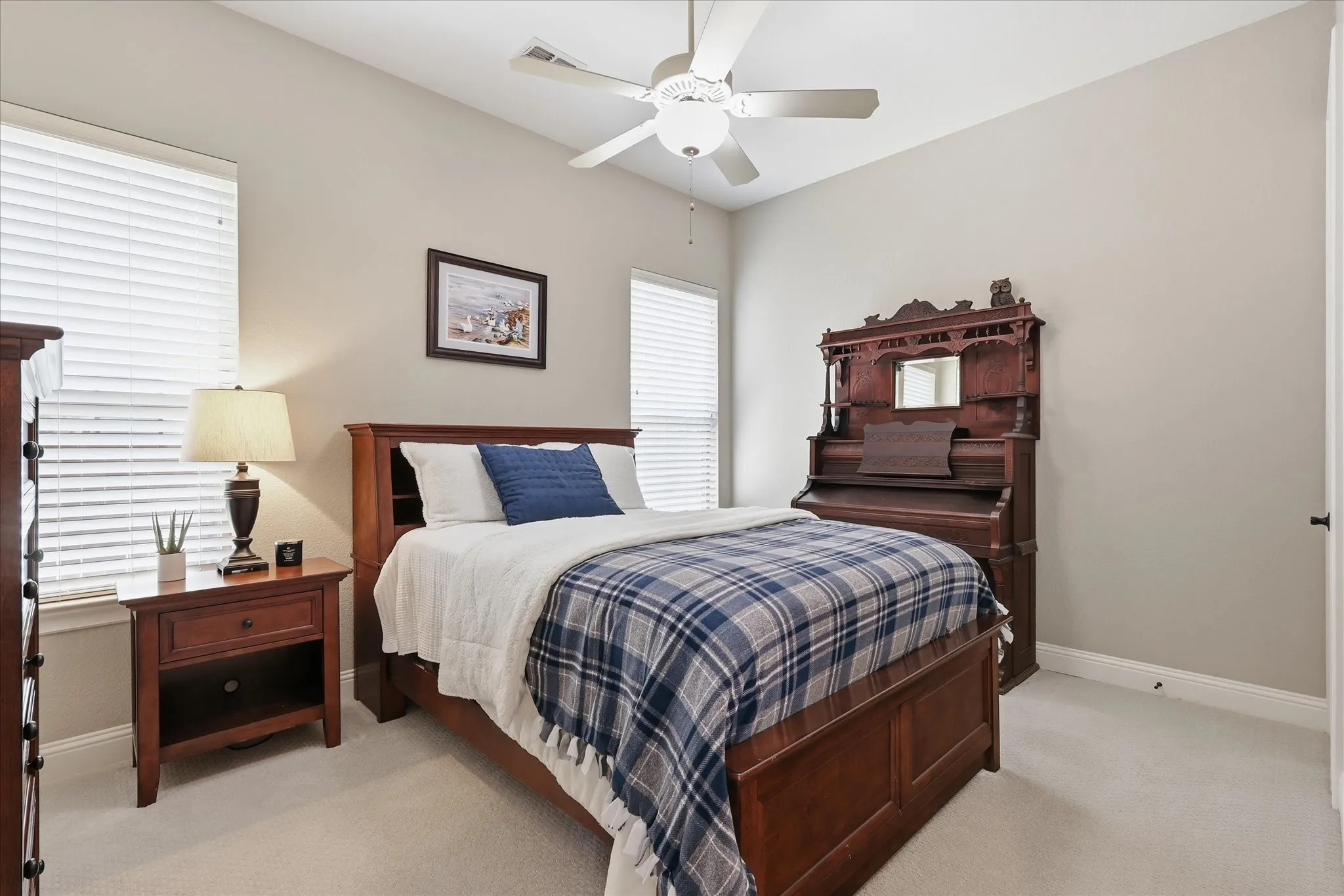 Single Family Residence For Sale in Denton County , 412 Nora Lane, Argyle, Texas 76226, 4 Bedroom, 3 Bathroom, 3 Garage spaces, 3,112 Sqft, built in 2015, mls#21356664, Real Estate Agent in Argyle, Homes For Sale in Denton county, Homes For Sale in Argyle, Realtor in Argyle Texas, Real Estate Brokerage Independent Realty Texas, Luminita Cordes Realtor