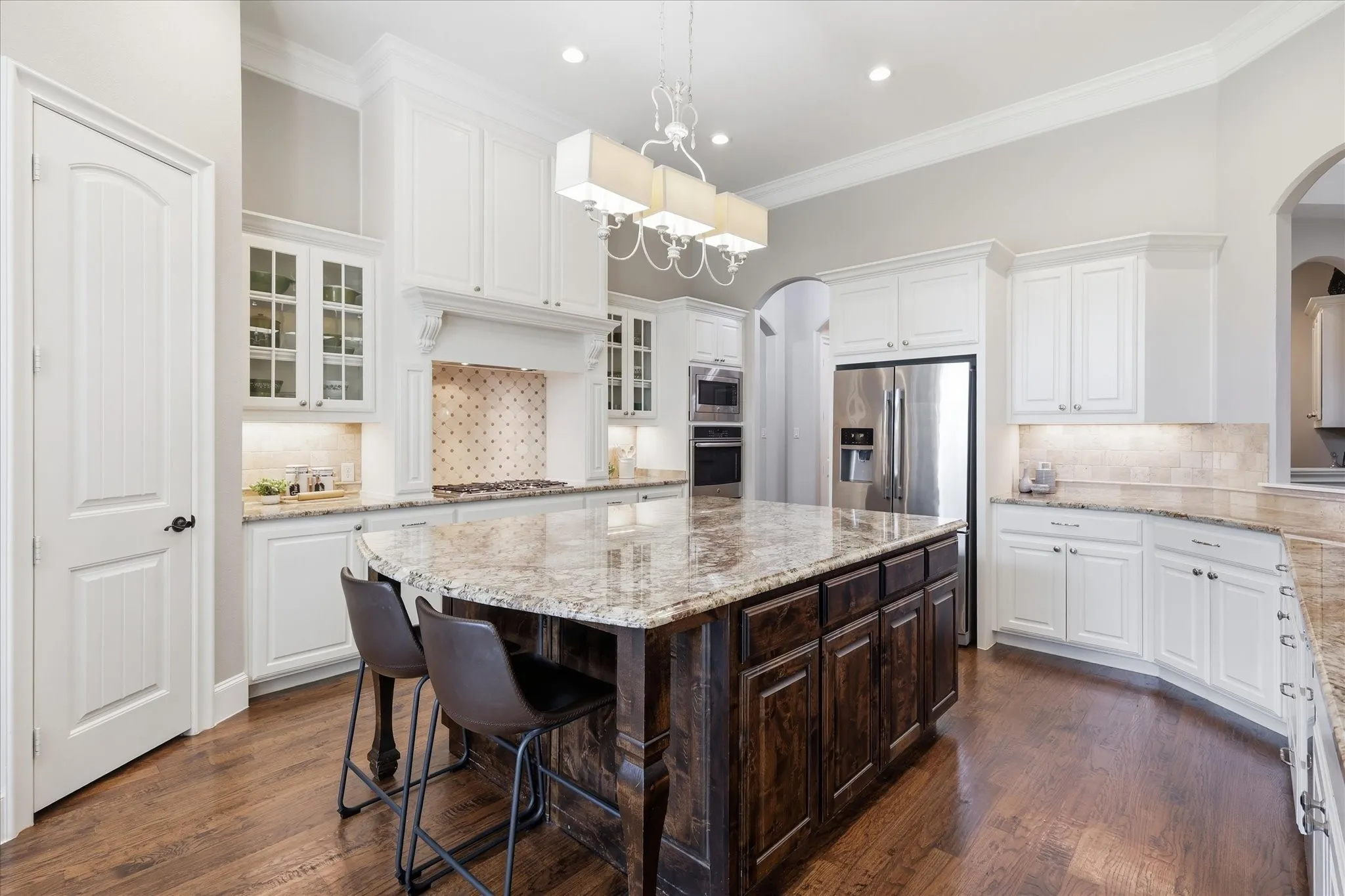 Single Family Residence For Sale in Denton County , 412 Nora Lane, Argyle, Texas 76226, 4 Bedroom, 3 Bathroom, 3 Garage spaces, 3,112 Sqft, built in 2015, mls#21356664, Real Estate Agent in Argyle, Homes For Sale in Denton county, Homes For Sale in Argyle, Realtor in Argyle Texas, Real Estate Brokerage Independent Realty Texas, Luminita Cordes Realtor