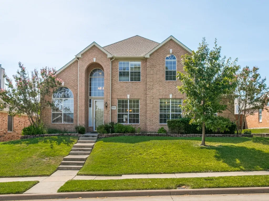 Single Family Residence For Sale in Collin County , 3520 Estacado Lane, Plano, Texas 75025, 5 Bedroom, 3 Bathroom, 3 Garage spaces, 3,351 Sqft, built in 1998, mls#21355361, Real Estate Agent in Plano, Homes For Sale in Collin county, Homes For Sale in Plano, Realtor in Plano Texas, Real Estate Brokerage Independent Realty Texas, Luminita Cordes Realtor