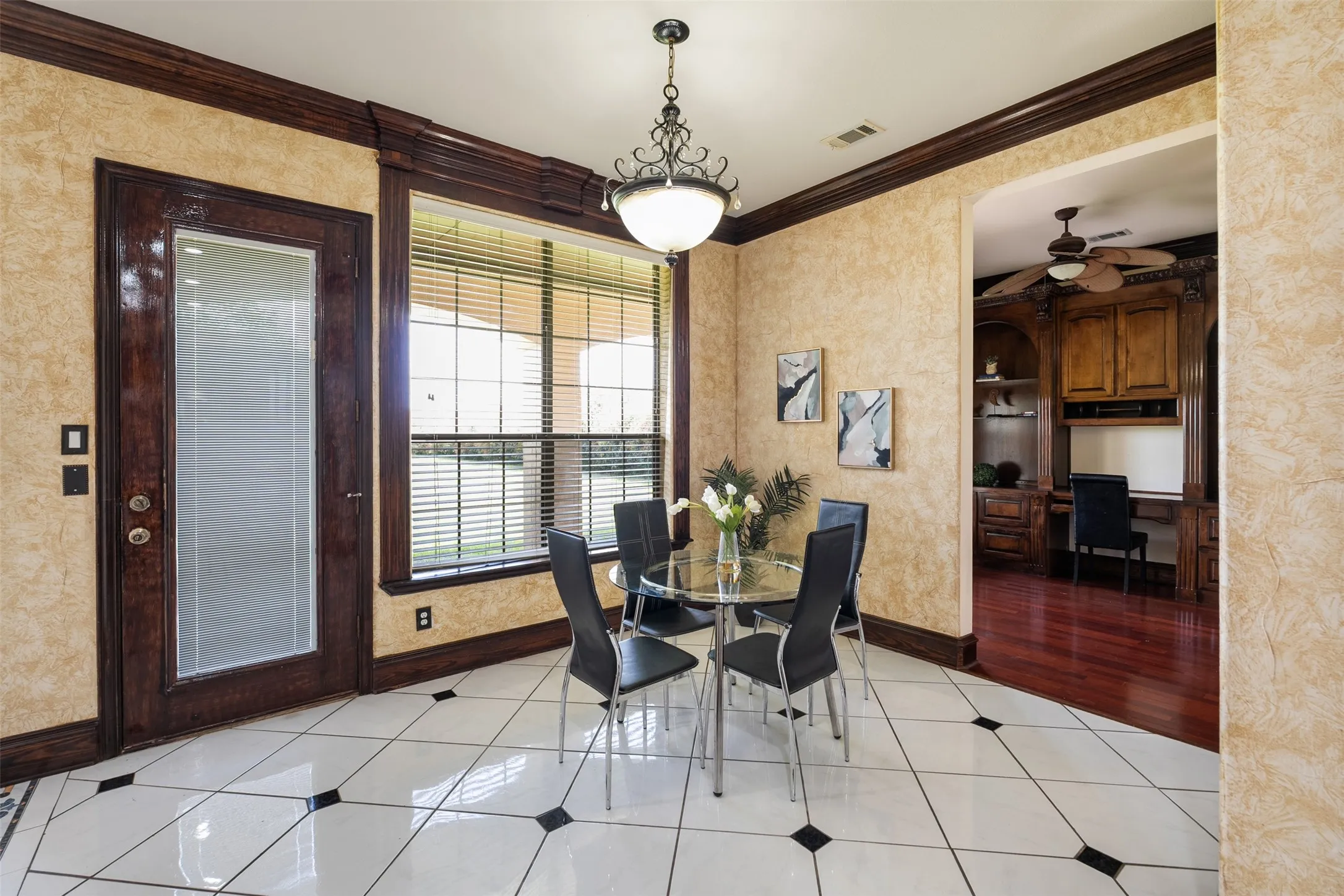 Single Family Residence For Sale in Dallas County , 2627 Wells Court, Cedar Hill, Texas 75104, 7 Bedroom, 7 Bathroom, 3 Garage spaces, 6,300 Sqft, built in 2006, mls#21357521, Real Estate Agent in Cedar Hill, Homes For Sale in Dallas county, Homes For Sale in Cedar Hill, Realtor in Cedar Hill Texas, Real Estate Brokerage Independent Realty Texas, Luminita Cordes Realtor