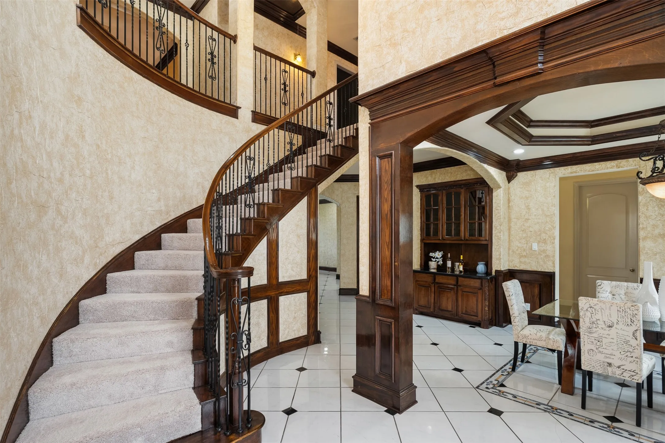 Single Family Residence For Sale in Dallas County , 2627 Wells Court, Cedar Hill, Texas 75104, 7 Bedroom, 7 Bathroom, 3 Garage spaces, 6,300 Sqft, built in 2006, mls#21357521, Real Estate Agent in Cedar Hill, Homes For Sale in Dallas county, Homes For Sale in Cedar Hill, Realtor in Cedar Hill Texas, Real Estate Brokerage Independent Realty Texas, Luminita Cordes Realtor