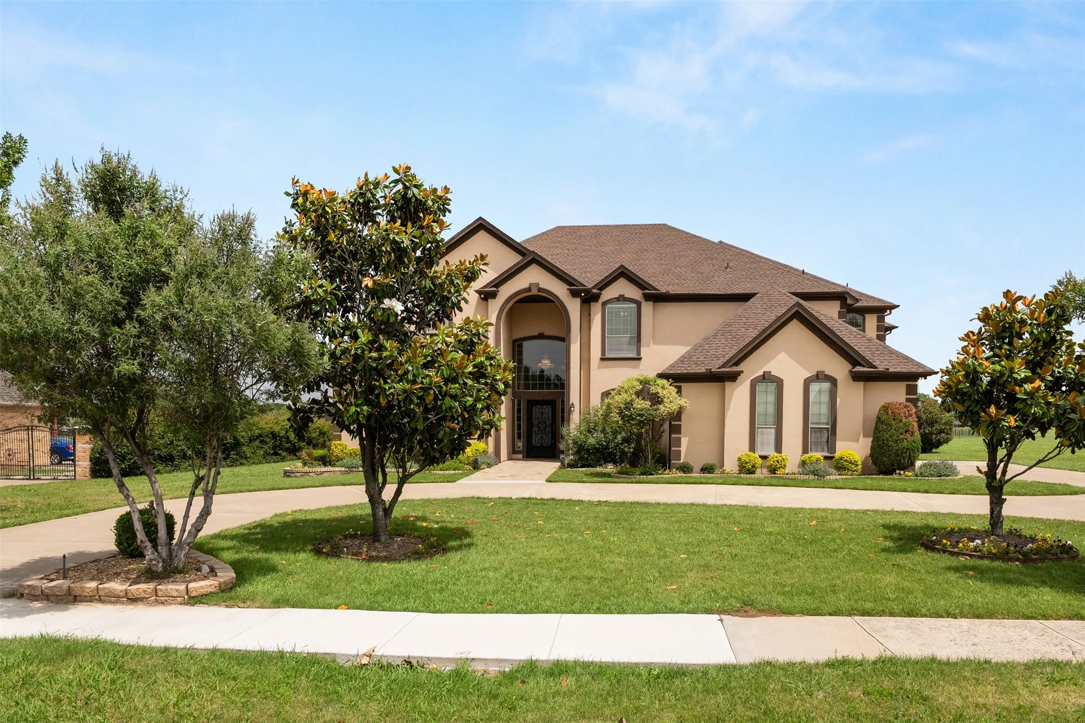 Single Family Residence For Sale in Dallas County , 2627 Wells Court, Cedar Hill, Texas 75104, 7 Bedroom, 7 Bathroom, 3 Garage spaces, 6,300 Sqft, built in 2006, mls#21357521, Real Estate Agent in Cedar Hill, Homes For Sale in Dallas county, Homes For Sale in Cedar Hill, Realtor in Cedar Hill Texas, Real Estate Brokerage Independent Realty Texas, Luminita Cordes Realtor