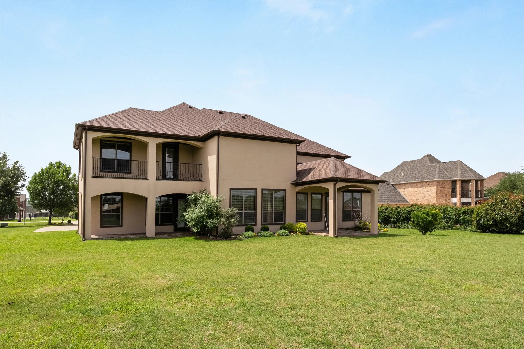 Single Family Residence For Sale in Dallas County , 2627 Wells Court, Cedar Hill, Texas 75104, 7 Bedroom, 7 Bathroom, 3 Garage spaces, 6,300 Sqft, built in 2006, mls#21357521, Real Estate Agent in Cedar Hill, Homes For Sale in Dallas county, Homes For Sale in Cedar Hill, Realtor in Cedar Hill Texas, Real Estate Brokerage Independent Realty Texas, Luminita Cordes Realtor