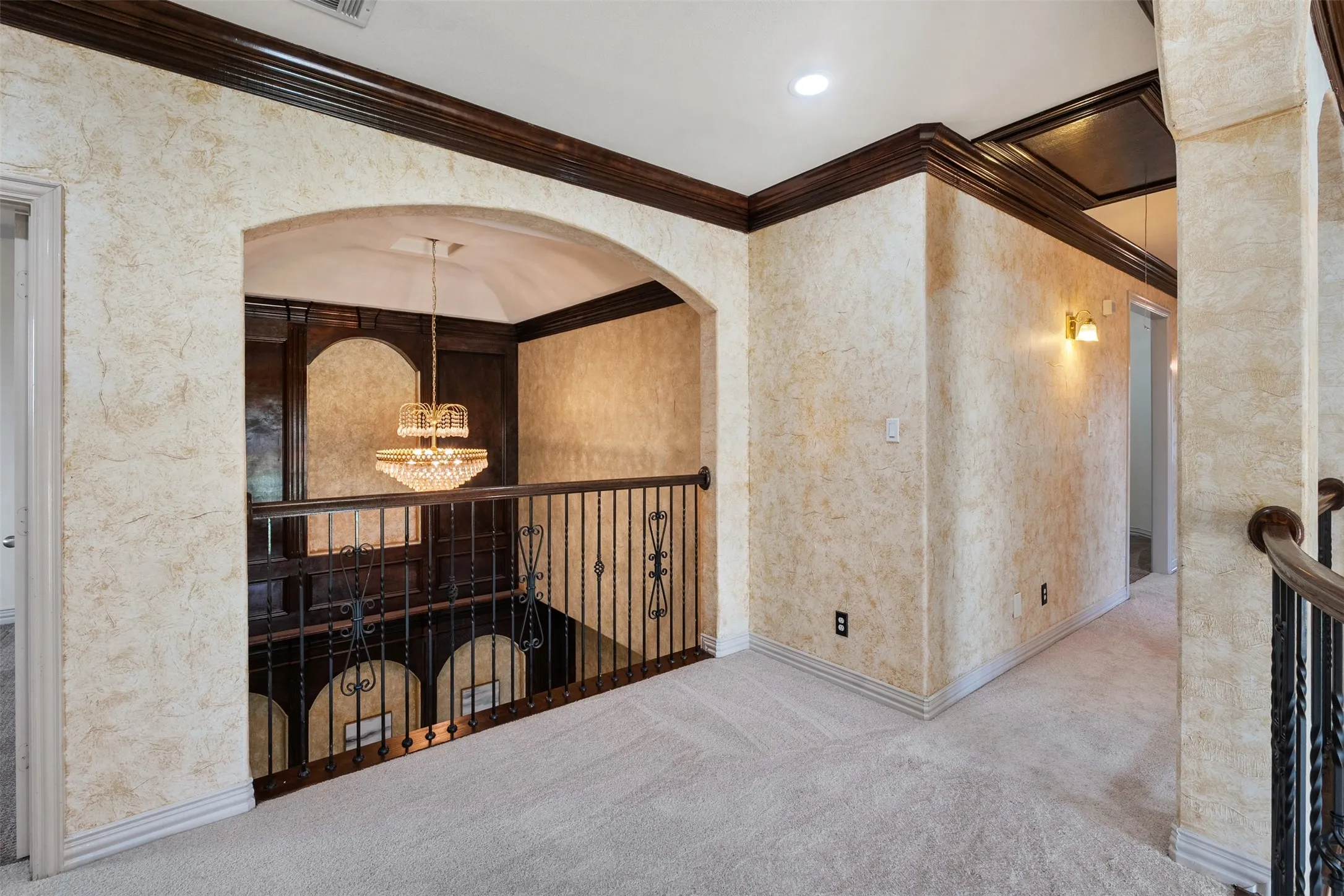 Single Family Residence For Sale in Dallas County , 2627 Wells Court, Cedar Hill, Texas 75104, 7 Bedroom, 7 Bathroom, 3 Garage spaces, 6,300 Sqft, built in 2006, mls#21357521, Real Estate Agent in Cedar Hill, Homes For Sale in Dallas county, Homes For Sale in Cedar Hill, Realtor in Cedar Hill Texas, Real Estate Brokerage Independent Realty Texas, Luminita Cordes Realtor