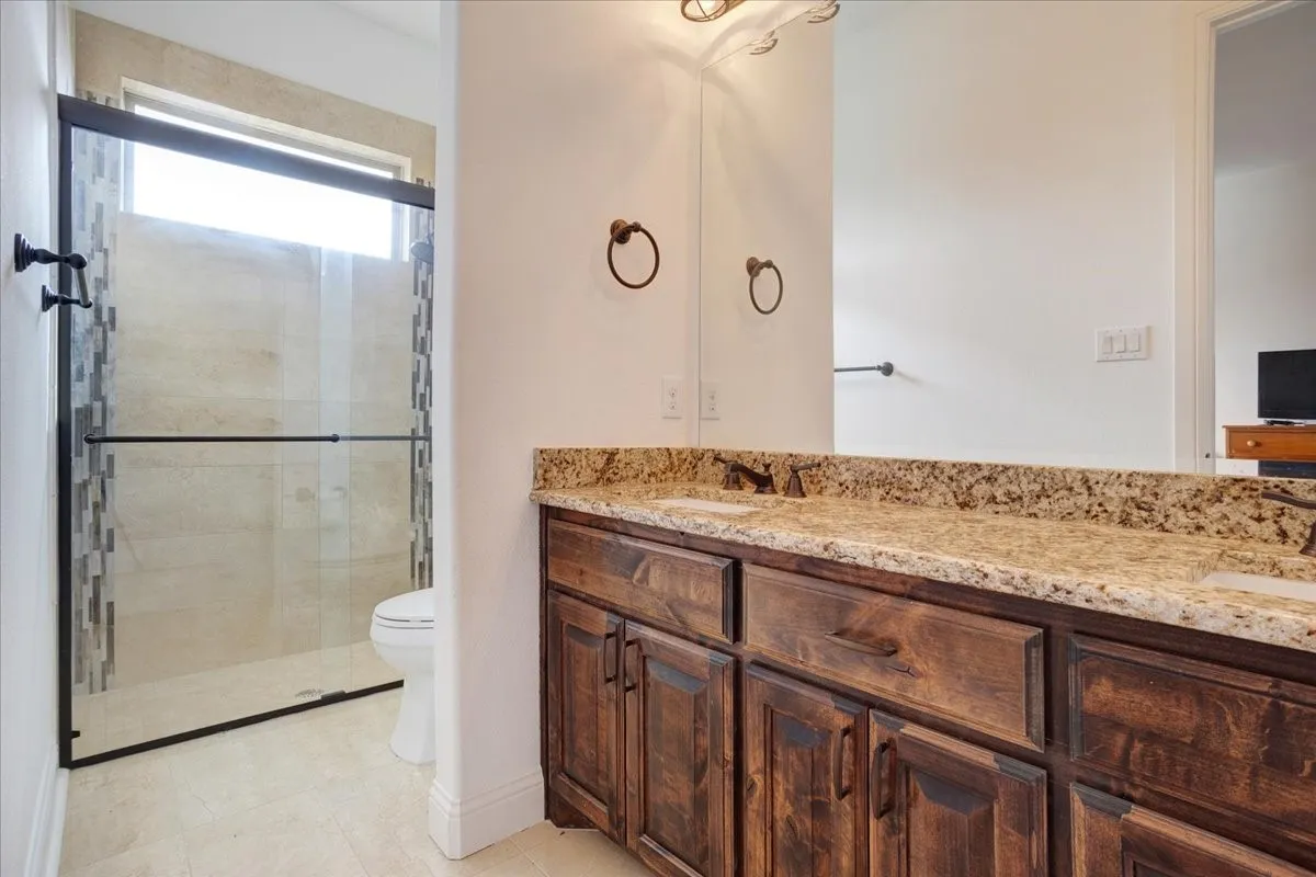 Single Family Residence For Sale in Collin County , 8636 Morgan Road, Blue Ridge, Texas 75424, 3 Bedroom, 4 Bathroom, 3 Garage spaces, 3,324 Sqft, built in 2016, mls#21356431, Real Estate Agent in Blue Ridge, Homes For Sale in Collin county, Homes For Sale in Blue Ridge, Realtor in Blue Ridge Texas, Real Estate Brokerage Independent Realty Texas, Luminita Cordes Realtor