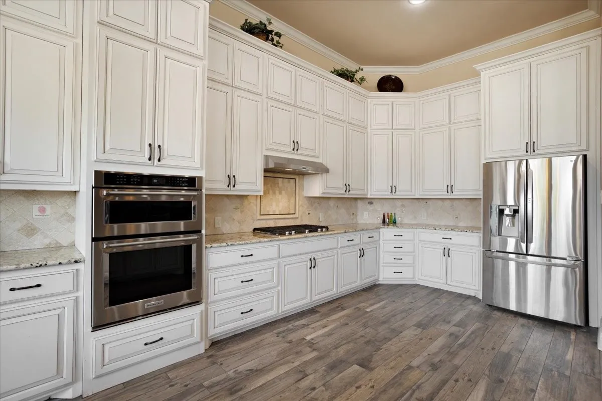 Single Family Residence For Sale in Collin County , 8636 Morgan Road, Blue Ridge, Texas 75424, 3 Bedroom, 4 Bathroom, 3 Garage spaces, 3,324 Sqft, built in 2016, mls#21356431, Real Estate Agent in Blue Ridge, Homes For Sale in Collin county, Homes For Sale in Blue Ridge, Realtor in Blue Ridge Texas, Real Estate Brokerage Independent Realty Texas, Luminita Cordes Realtor