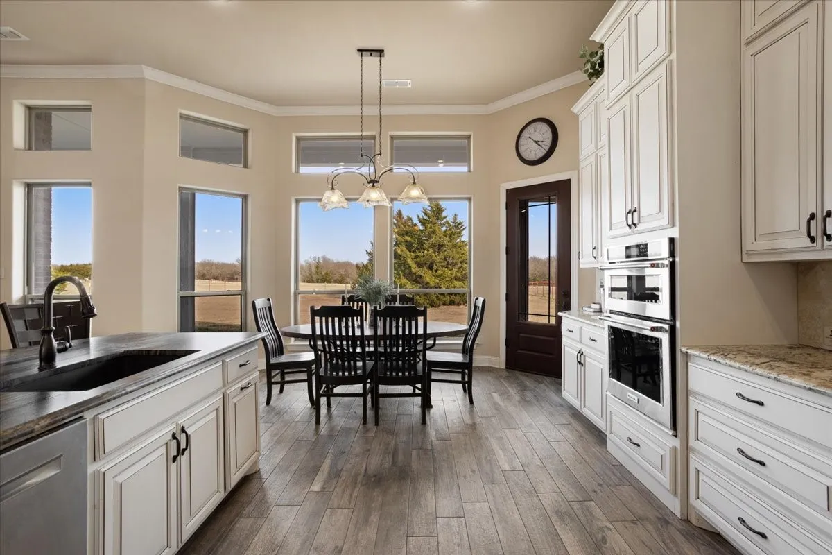 Single Family Residence For Sale in Collin County , 8636 Morgan Road, Blue Ridge, Texas 75424, 3 Bedroom, 4 Bathroom, 3 Garage spaces, 3,324 Sqft, built in 2016, mls#21356431, Real Estate Agent in Blue Ridge, Homes For Sale in Collin county, Homes For Sale in Blue Ridge, Realtor in Blue Ridge Texas, Real Estate Brokerage Independent Realty Texas, Luminita Cordes Realtor