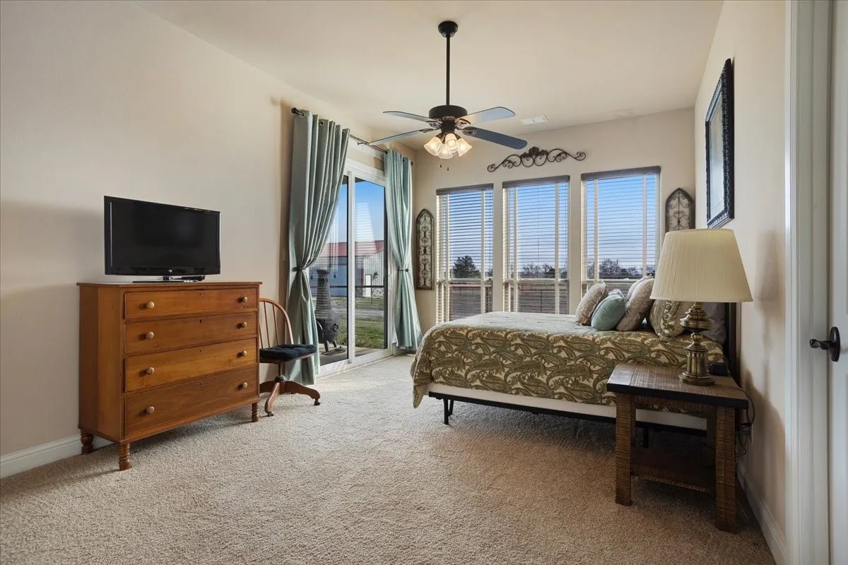 Single Family Residence For Sale in Collin County , 8636 Morgan Road, Blue Ridge, Texas 75424, 3 Bedroom, 4 Bathroom, 3 Garage spaces, 3,324 Sqft, built in 2016, mls#21356431, Real Estate Agent in Blue Ridge, Homes For Sale in Collin county, Homes For Sale in Blue Ridge, Realtor in Blue Ridge Texas, Real Estate Brokerage Independent Realty Texas, Luminita Cordes Realtor