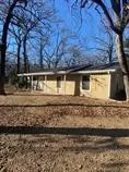 Single Family Residence For Rent in Henderson County , 128 Pierce Drive, Mabank, Texas 75156, 3 Bedroom, 2 Bathroom, Garage spaces, 1,196 Sqft, built in 1996, mls#21355938, Real Estate Agent in Mabank, Homes For Rent in Henderson county, Homes For Rent in Mabank, Realtor in Mabank Texas, Real Estate Brokerage Independent Realty Texas, Luminita Cordes Realtor