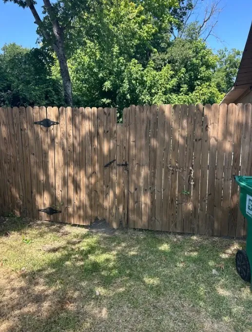 Single Family Residence For Rent in Denton County , 802 Cross Timber Street, Denton, Texas 76205, 1 Bedroom, 1 Bathroom, Garage spaces, 572 Sqft, built in 1945, mls#21356890, Real Estate Agent in Denton, Homes For Rent in Denton county, Homes For Rent in Denton, Realtor in Denton Texas, Real Estate Brokerage Independent Realty Texas, Luminita Cordes Realtor