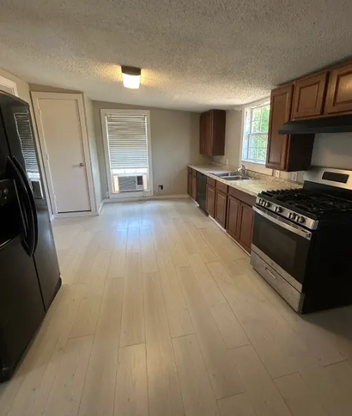 Single Family Residence For Rent in Denton County , 802 Cross Timber Street, Denton, Texas 76205, 1 Bedroom, 1 Bathroom, Garage spaces, 572 Sqft, built in 1945, mls#21356890, Real Estate Agent in Denton, Homes For Rent in Denton county, Homes For Rent in Denton, Realtor in Denton Texas, Real Estate Brokerage Independent Realty Texas, Luminita Cordes Realtor