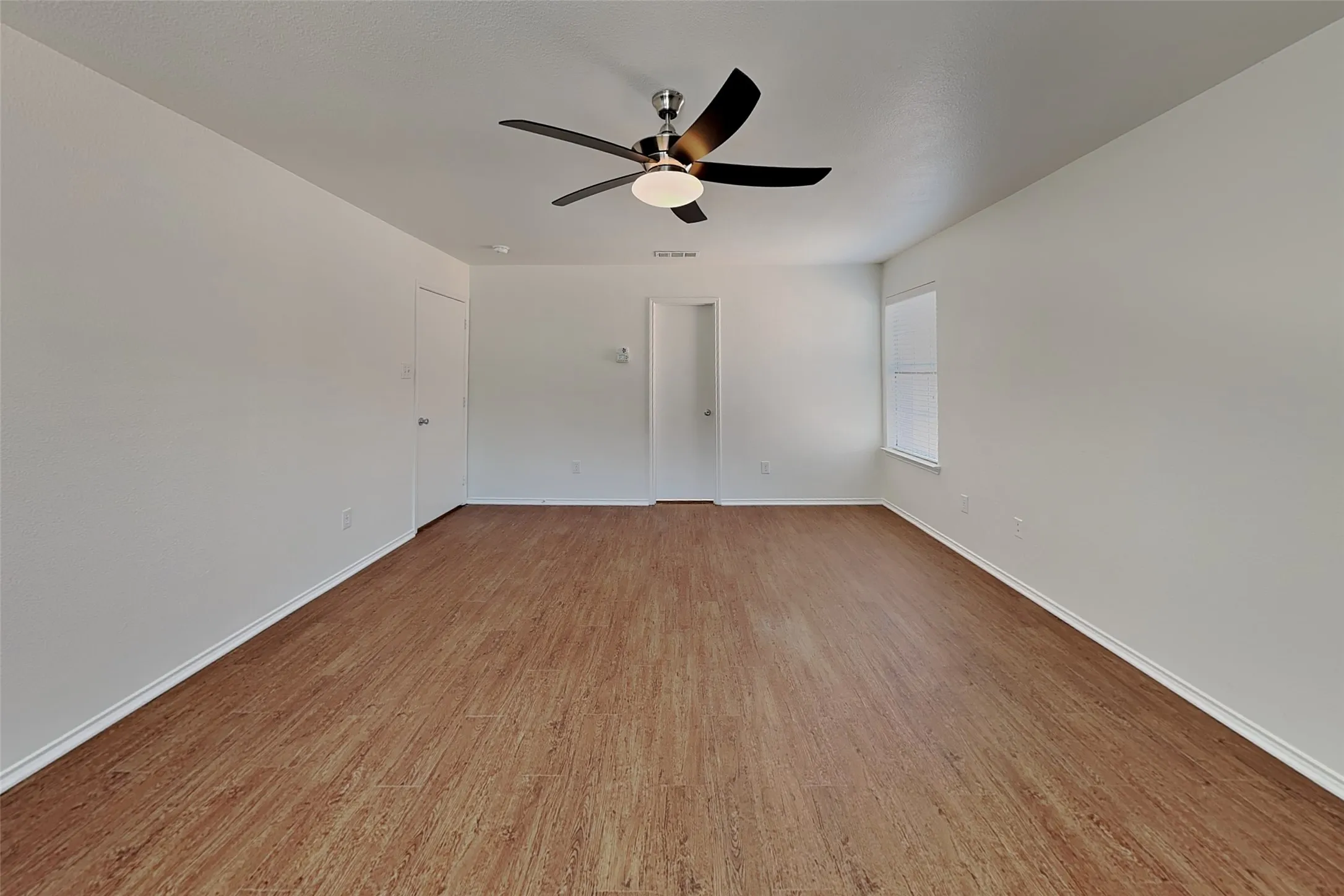 Single Family Residence For Rent in Collin County , 3208 Grant Street, Mc Kinney, Texas 75071, 4 Bedroom, 3 Bathroom, 2 Garage spaces, 2,593 Sqft, built in 2005, mls#21357535, Real Estate Agent in Mc Kinney, Homes For Rent in Collin county, Homes For Rent in Mc Kinney, Realtor in Mc Kinney Texas, Real Estate Brokerage Independent Realty Texas, Luminita Cordes Realtor