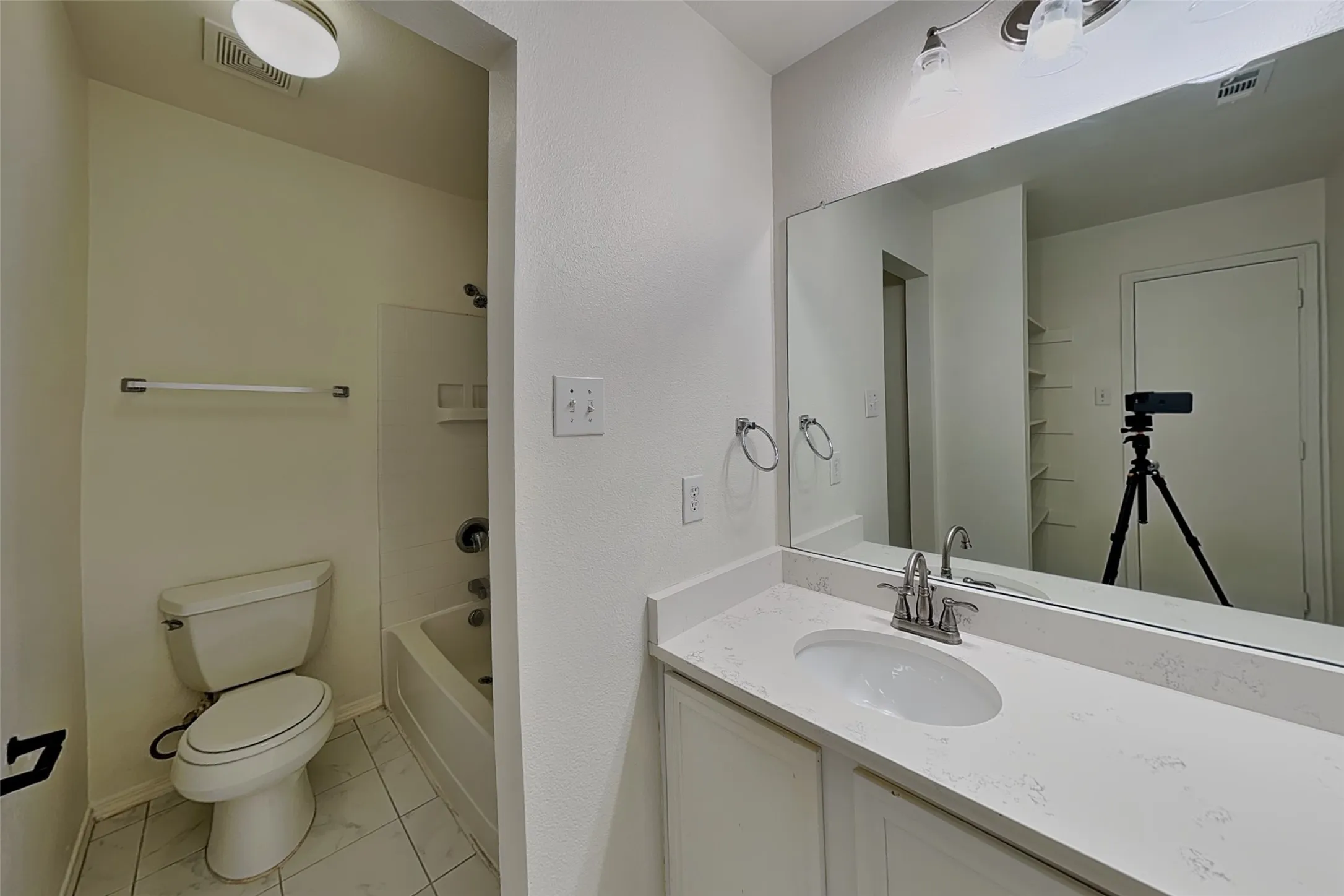 Single Family Residence For Rent in Collin County , 3208 Grant Street, Mc Kinney, Texas 75071, 4 Bedroom, 3 Bathroom, 2 Garage spaces, 2,593 Sqft, built in 2005, mls#21357535, Real Estate Agent in Mc Kinney, Homes For Rent in Collin county, Homes For Rent in Mc Kinney, Realtor in Mc Kinney Texas, Real Estate Brokerage Independent Realty Texas, Luminita Cordes Realtor