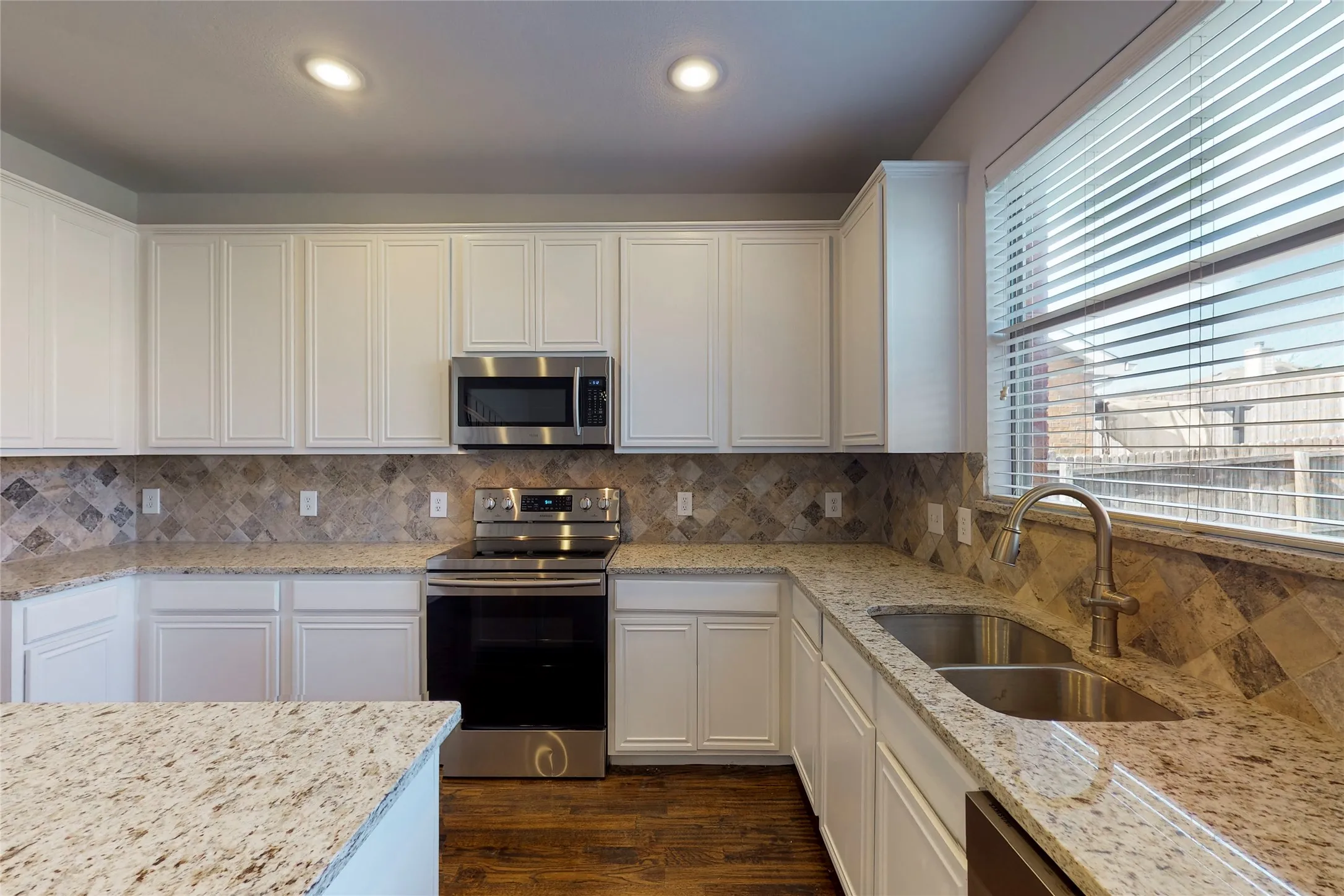 Single Family Residence For Rent in Collin County , 3208 Grant Street, Mc Kinney, Texas 75071, 4 Bedroom, 3 Bathroom, 2 Garage spaces, 2,593 Sqft, built in 2005, mls#21357535, Real Estate Agent in Mc Kinney, Homes For Rent in Collin county, Homes For Rent in Mc Kinney, Realtor in Mc Kinney Texas, Real Estate Brokerage Independent Realty Texas, Luminita Cordes Realtor