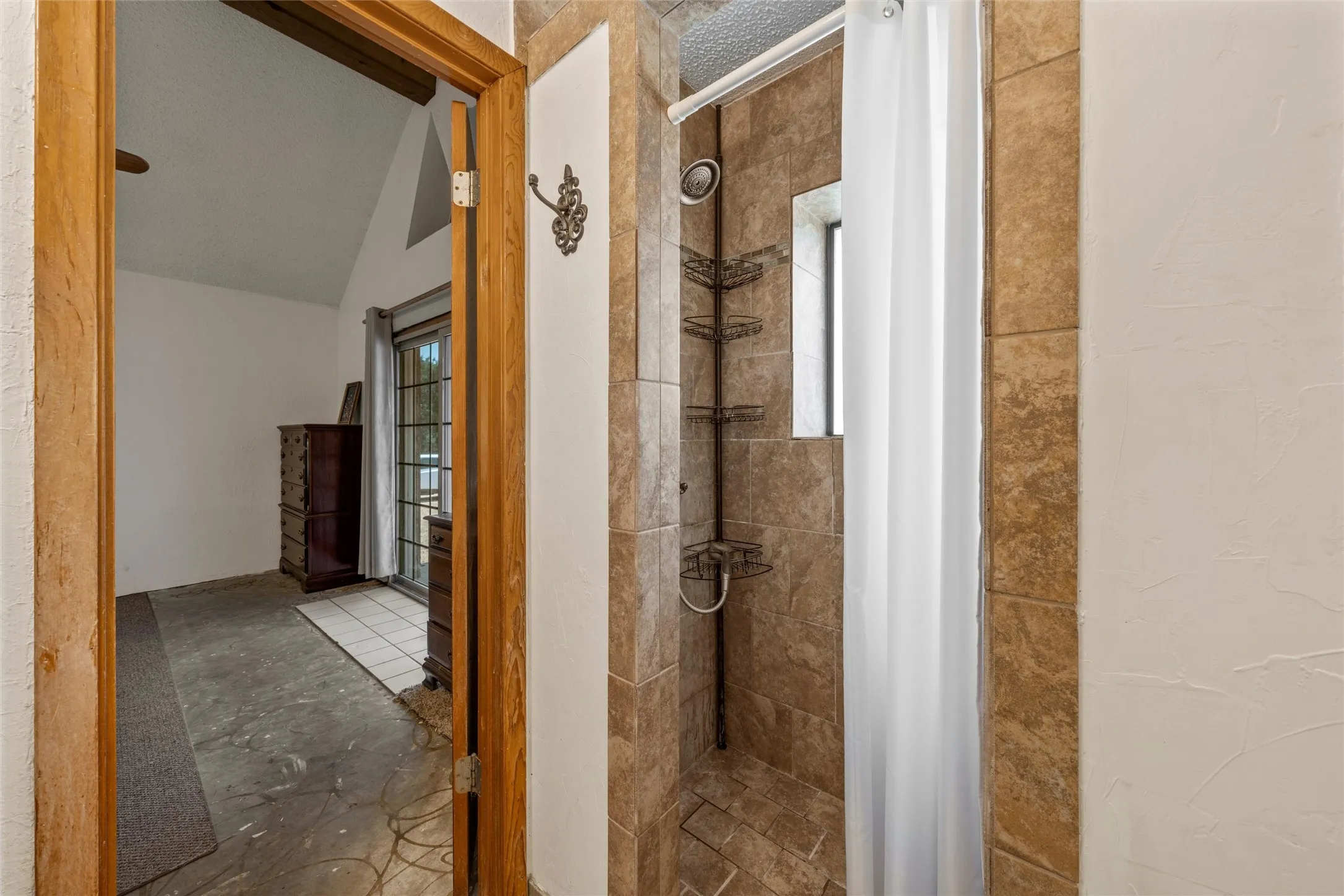 Single Family Residence For Sale in Bosque County , 271 County Road 3580, China Spring, Texas 76633, 3 Bedroom, 2 Bathroom, Garage spaces, 1,859 Sqft, built in 1992, mls#21357392, Real Estate Agent in China Spring, Homes For Sale in Bosque county, Homes For Sale in China Spring, Realtor in China Spring Texas, Real Estate Brokerage Independent Realty Texas, Luminita Cordes Realtor