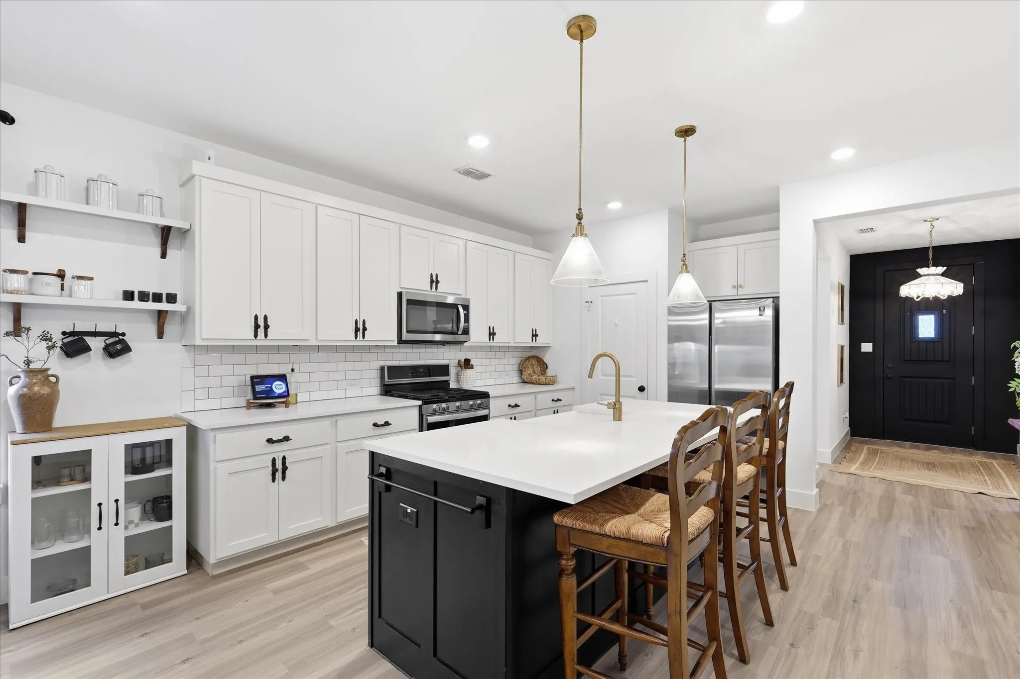 Single Family Residence For Sale in Denton County , 2429 Elm Place, Northlake, Texas 76247, 3 Bedroom, 2 Bathroom, 2 Garage spaces, 1,608 Sqft, built in 2020, Price $404,000, mls#21357562, Real Estate Agent in Northlake, Homes For Sale in Denton county, Homes For Sale in Northlake, Realtor in Northlake Texas, Real Estate Brokerage Independent Realty Texas, Luminita Cordes Realtor
