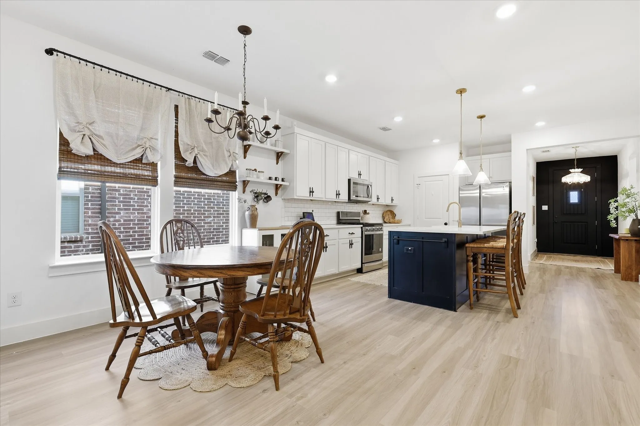 Single Family Residence For Sale in Denton County , 2429 Elm Place, Northlake, Texas 76247, 3 Bedroom, 2 Bathroom, 2 Garage spaces, 1,608 Sqft, built in 2020, Price $404,000, mls#21357562, Real Estate Agent in Northlake, Homes For Sale in Denton county, Homes For Sale in Northlake, Realtor in Northlake Texas, Real Estate Brokerage Independent Realty Texas, Luminita Cordes Realtor