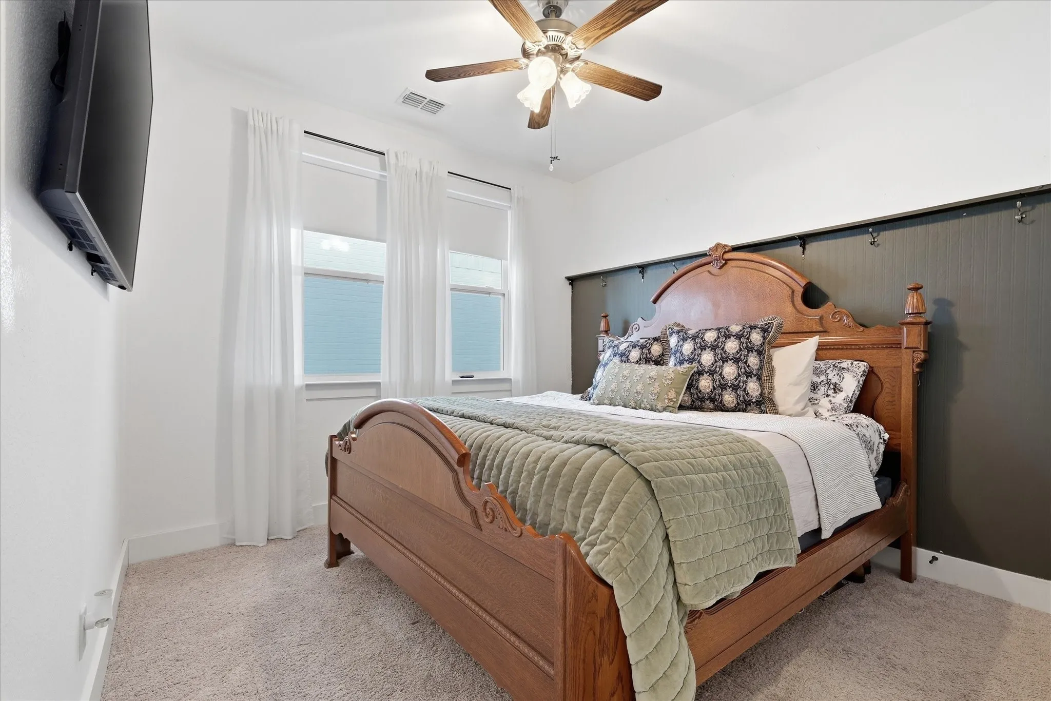 Single Family Residence For Sale in Denton County , 2429 Elm Place, Northlake, Texas 76247, 3 Bedroom, 2 Bathroom, 2 Garage spaces, 1,608 Sqft, built in 2020, Price $404,000, mls#21357562, Real Estate Agent in Northlake, Homes For Sale in Denton county, Homes For Sale in Northlake, Realtor in Northlake Texas, Real Estate Brokerage Independent Realty Texas, Luminita Cordes Realtor