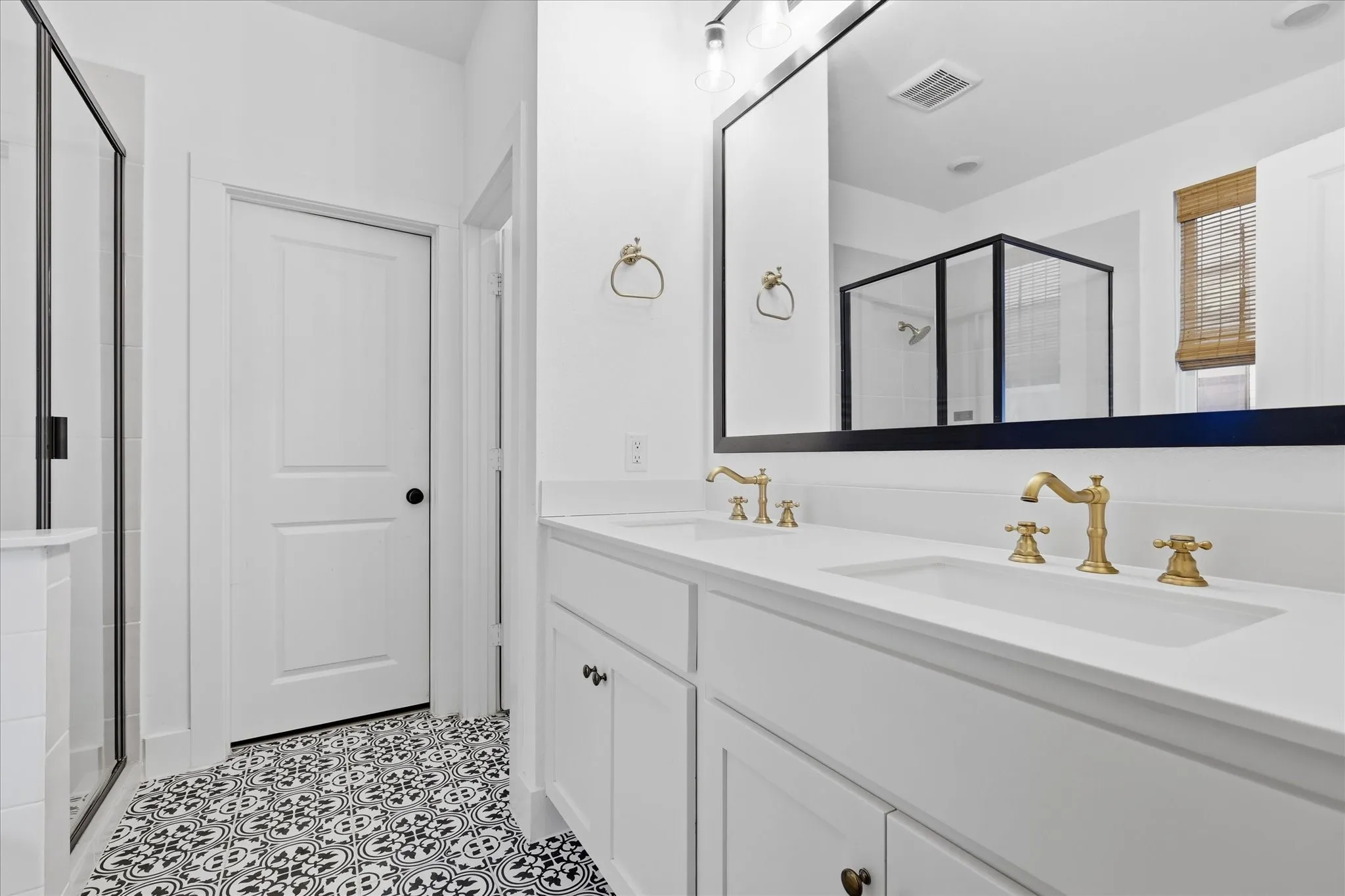 Single Family Residence For Sale in Denton County , 2429 Elm Place, Northlake, Texas 76247, 3 Bedroom, 2 Bathroom, 2 Garage spaces, 1,608 Sqft, built in 2020, Price $404,000, mls#21357562, Real Estate Agent in Northlake, Homes For Sale in Denton county, Homes For Sale in Northlake, Realtor in Northlake Texas, Real Estate Brokerage Independent Realty Texas, Luminita Cordes Realtor