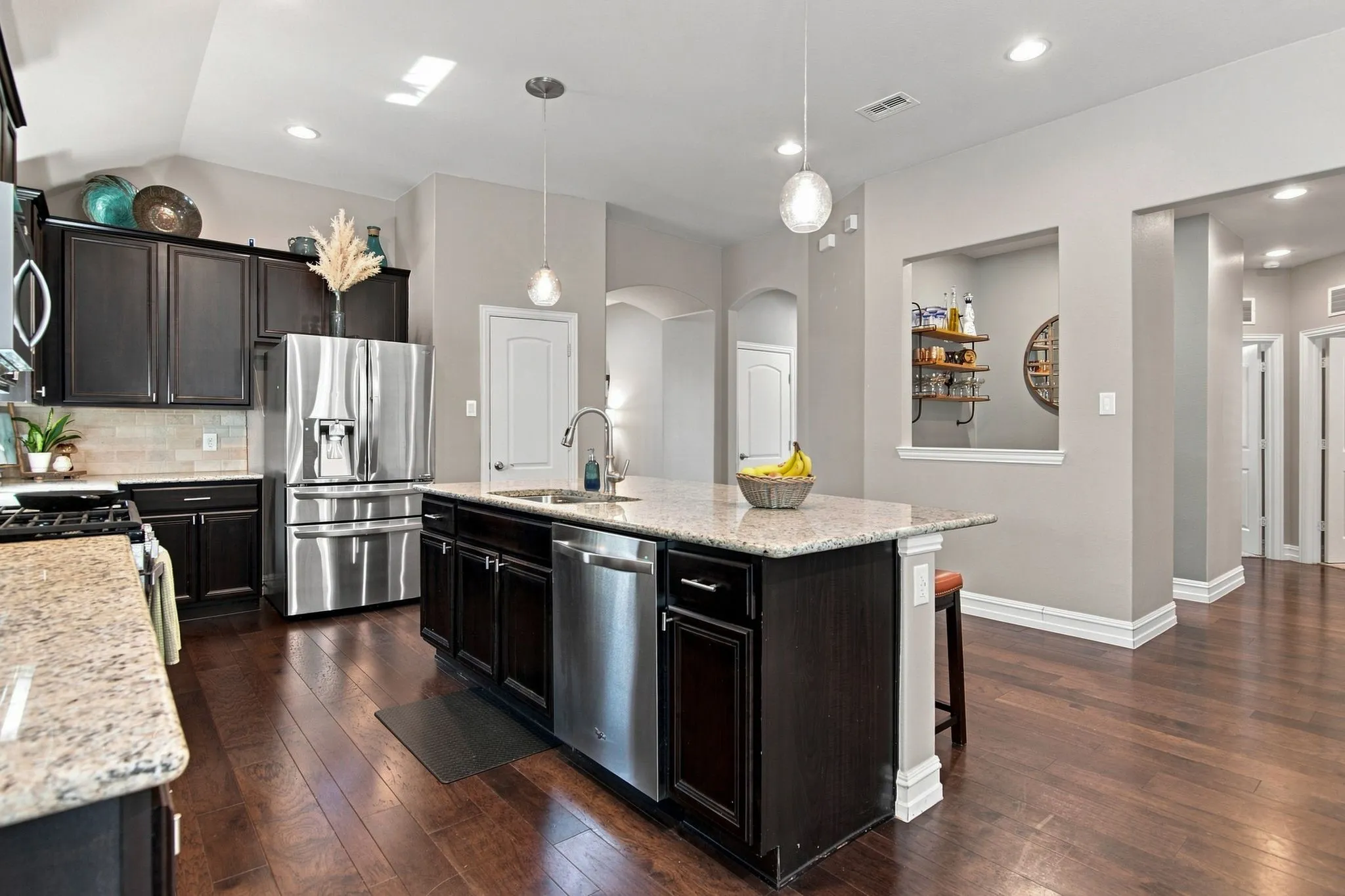 Kitchen has tons of countertop space!
