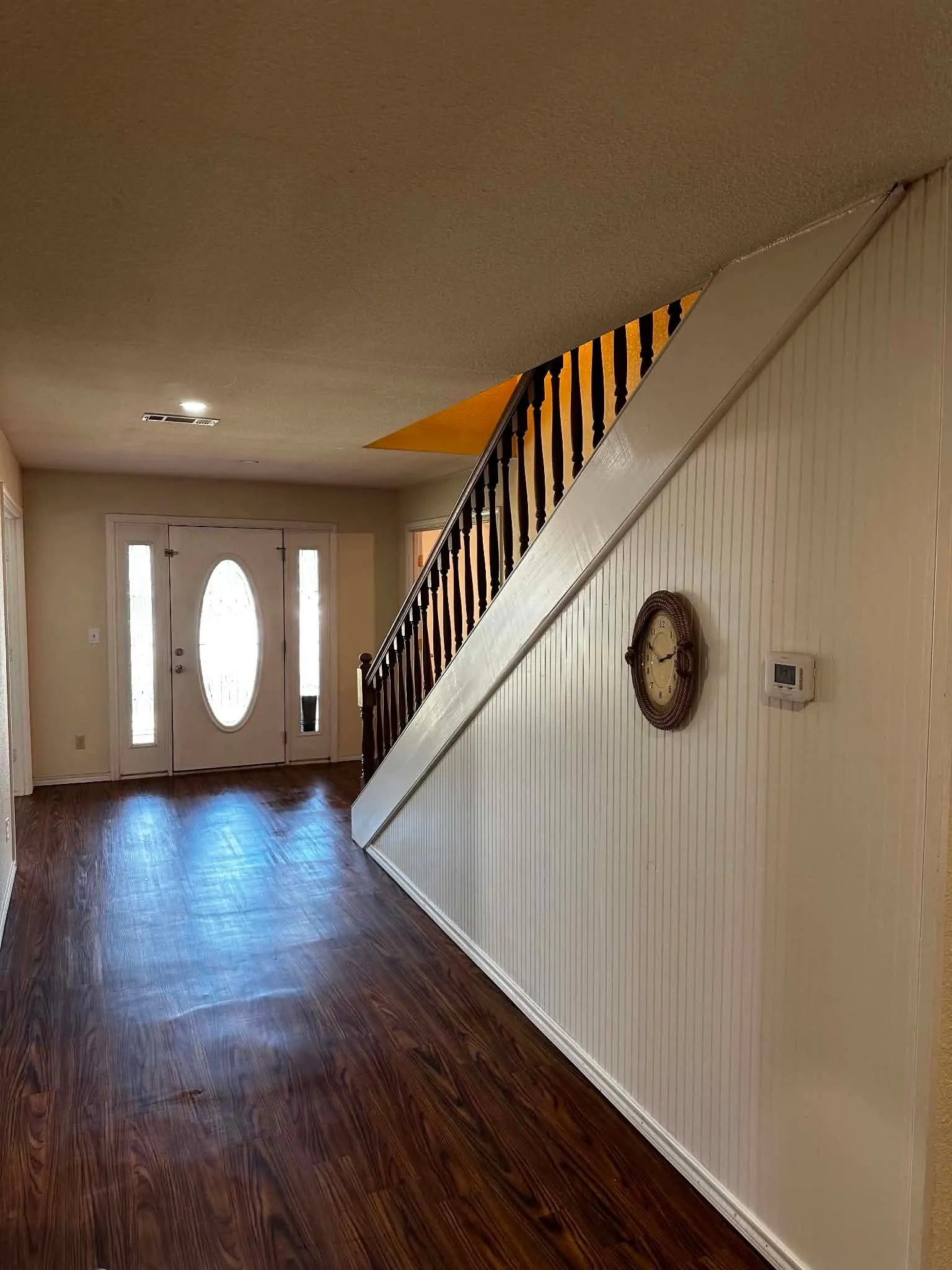 Single Family Residence For Sale in Hill County , 2437 State Highway 22, Whitney, Texas 76692, 5 Bedroom, 3 Bathroom, 2 Garage spaces, 3,433 Sqft, built in 2002, mls#21357563, Real Estate Agent in Whitney, Homes For Sale in Hill county, Homes For Sale in Whitney, Realtor in Whitney Texas, Real Estate Brokerage Independent Realty Texas, Luminita Cordes Realtor