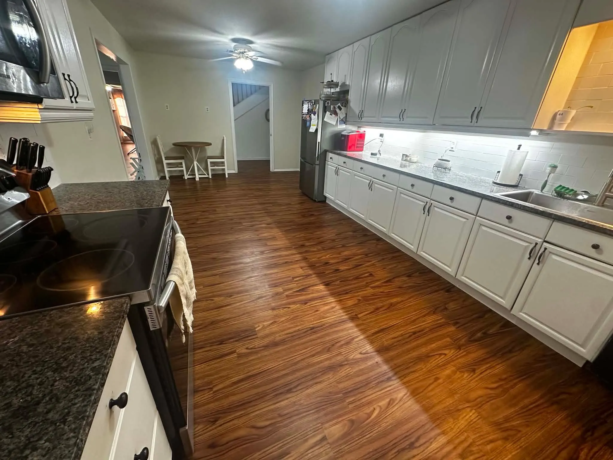 Single Family Residence For Sale in Hill County , 2437 State Highway 22, Whitney, Texas 76692, 5 Bedroom, 3 Bathroom, 2 Garage spaces, 3,433 Sqft, built in 2002, mls#21357563, Real Estate Agent in Whitney, Homes For Sale in Hill county, Homes For Sale in Whitney, Realtor in Whitney Texas, Real Estate Brokerage Independent Realty Texas, Luminita Cordes Realtor