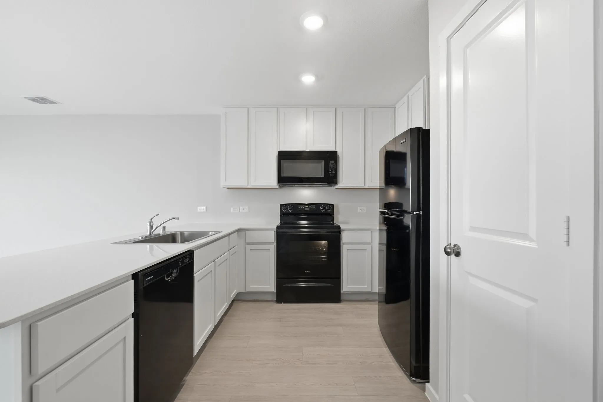 Single Family Residence For Sale in Dallas County , 205 Poplar Place, Wilmer, Texas 75172, 3 Bedroom, 2 Bathroom, 2 Garage spaces, 1,400 Sqft, built in 2025, mls#21355241, Real Estate Agent in Wilmer, Homes For Sale in Dallas county, Homes For Sale in Wilmer, Realtor in Wilmer Texas, Real Estate Brokerage Independent Realty Texas, Luminita Cordes Realtor