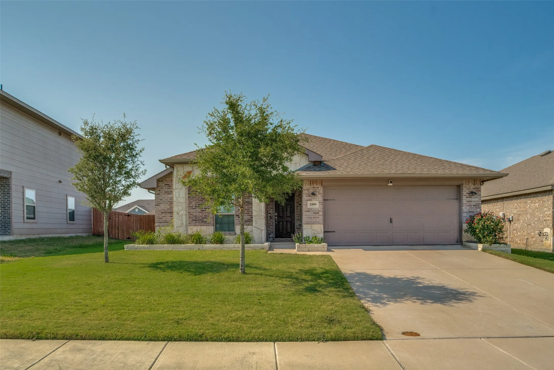 Single Family Residence For Sale in Collin County , 2009 Yale Street, Farmersville, Texas 75442, 4 Bedroom, 2 Bathroom, 2 Garage spaces, 1,705 Sqft, built in 2020, Price $279,900, mls#21357572, Real Estate Agent in Farmersville, Homes For Sale in Collin county, Homes For Sale in Farmersville, Realtor in Farmersville Texas, Real Estate Brokerage Independent Realty Texas, Luminita Cordes Realtor