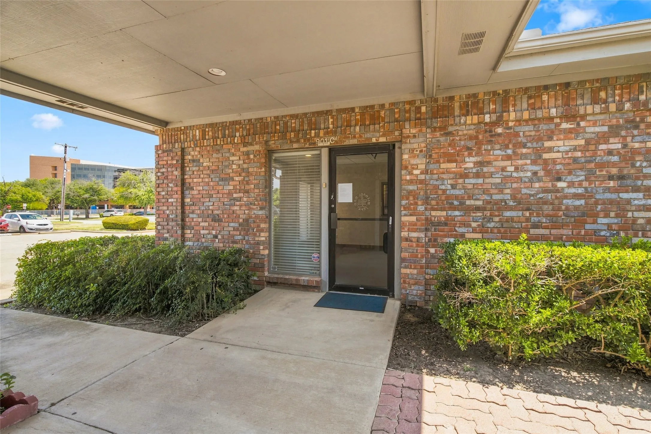 Office For Sale in Tarrant County , 901 Medical Centre Drive C, Arlington, Texas 76012, 0, 0, Garage spaces, 0 Sqft, built in 1984, Price $460,000, mls#21356402, Real Estate Agent in Arlington, Homes For Sale in Tarrant county, Homes For Sale in Arlington, Realtor in Arlington Texas, Real Estate Brokerage Independent Realty Texas, Luminita Cordes Realtor
