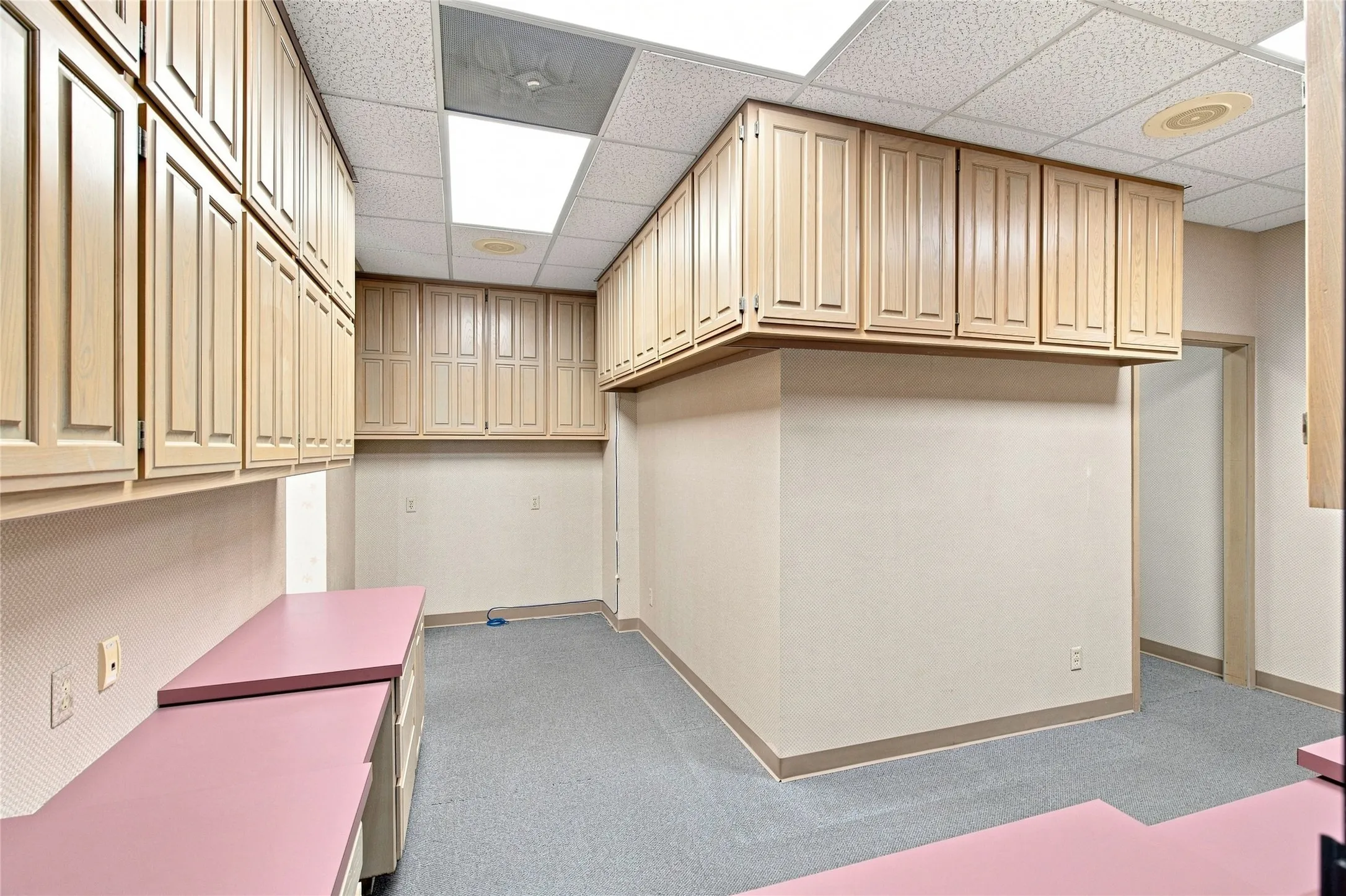Office For Sale in Tarrant County , 901 Medical Centre Drive C, Arlington, Texas 76012, 0, 0, Garage spaces, 0 Sqft, built in 1984, Price $460,000, mls#21356402, Real Estate Agent in Arlington, Homes For Sale in Tarrant county, Homes For Sale in Arlington, Realtor in Arlington Texas, Real Estate Brokerage Independent Realty Texas, Luminita Cordes Realtor